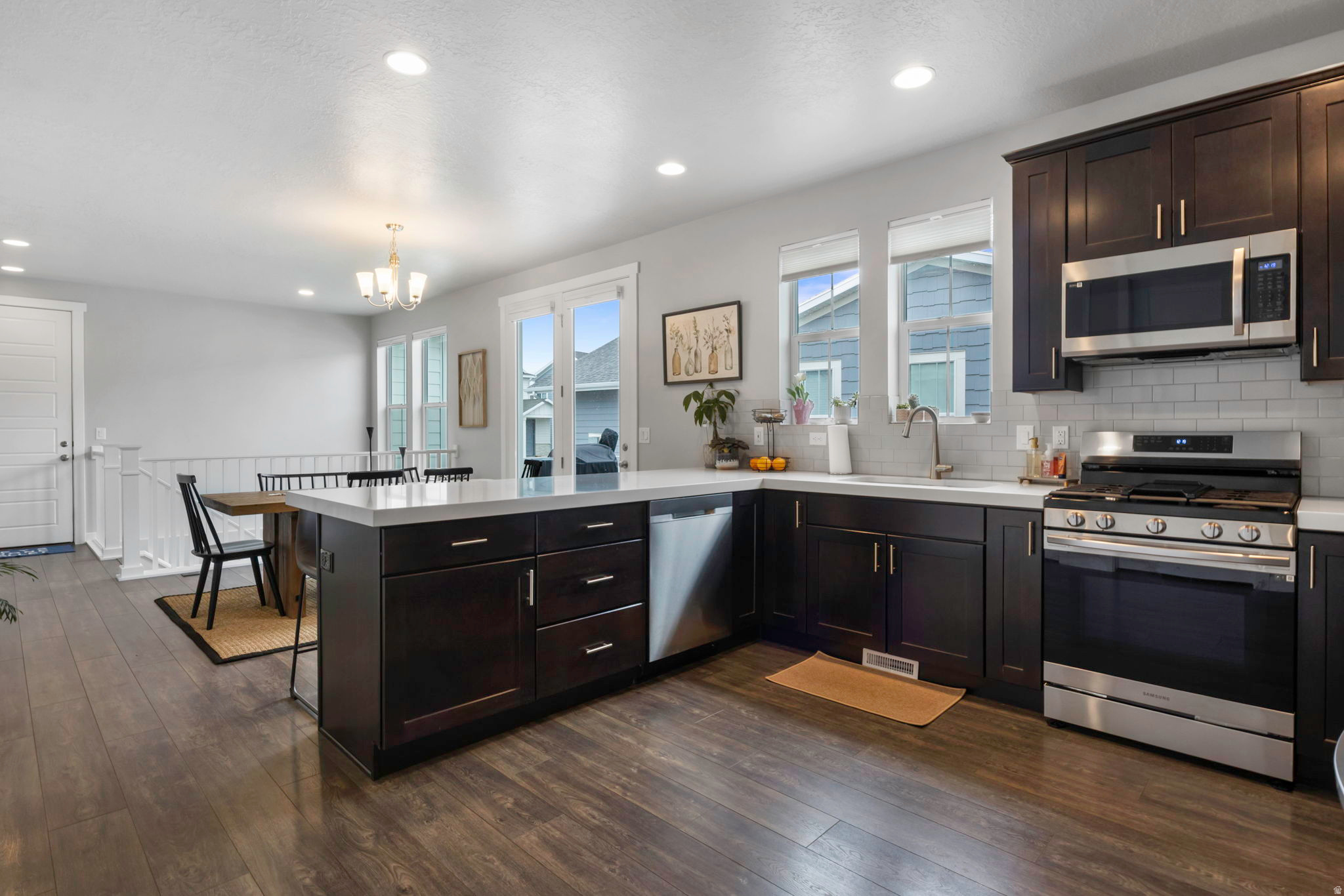 RIDGE - Residential