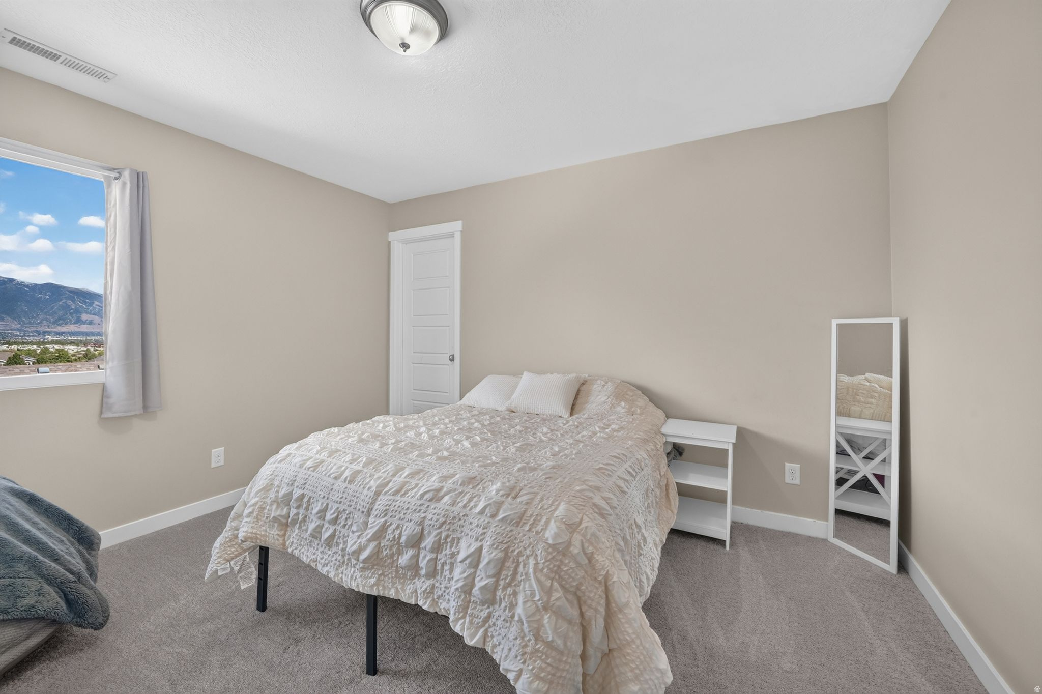 JORDAN HEIGHTS - Residential