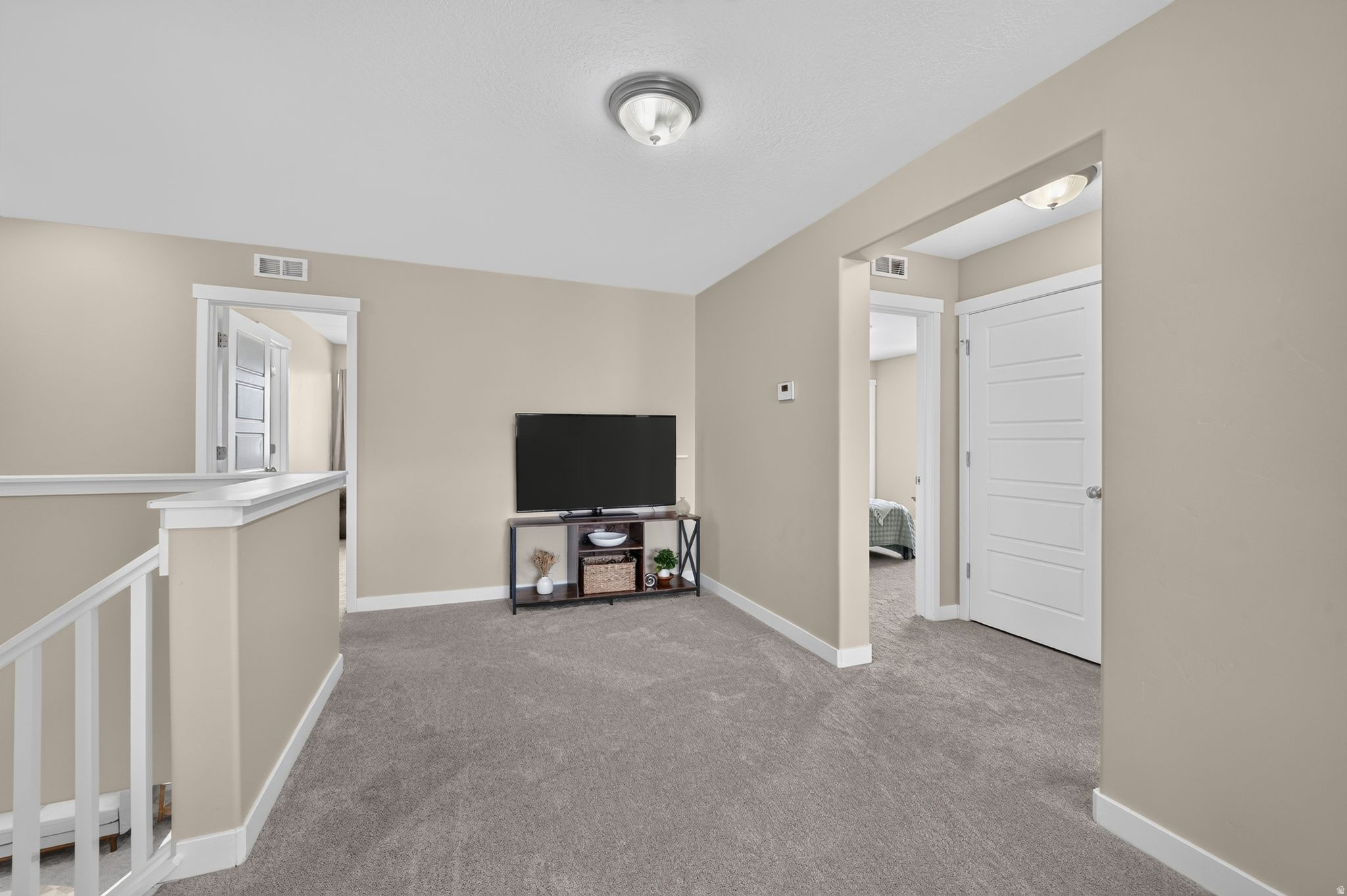 JORDAN HEIGHTS - Residential