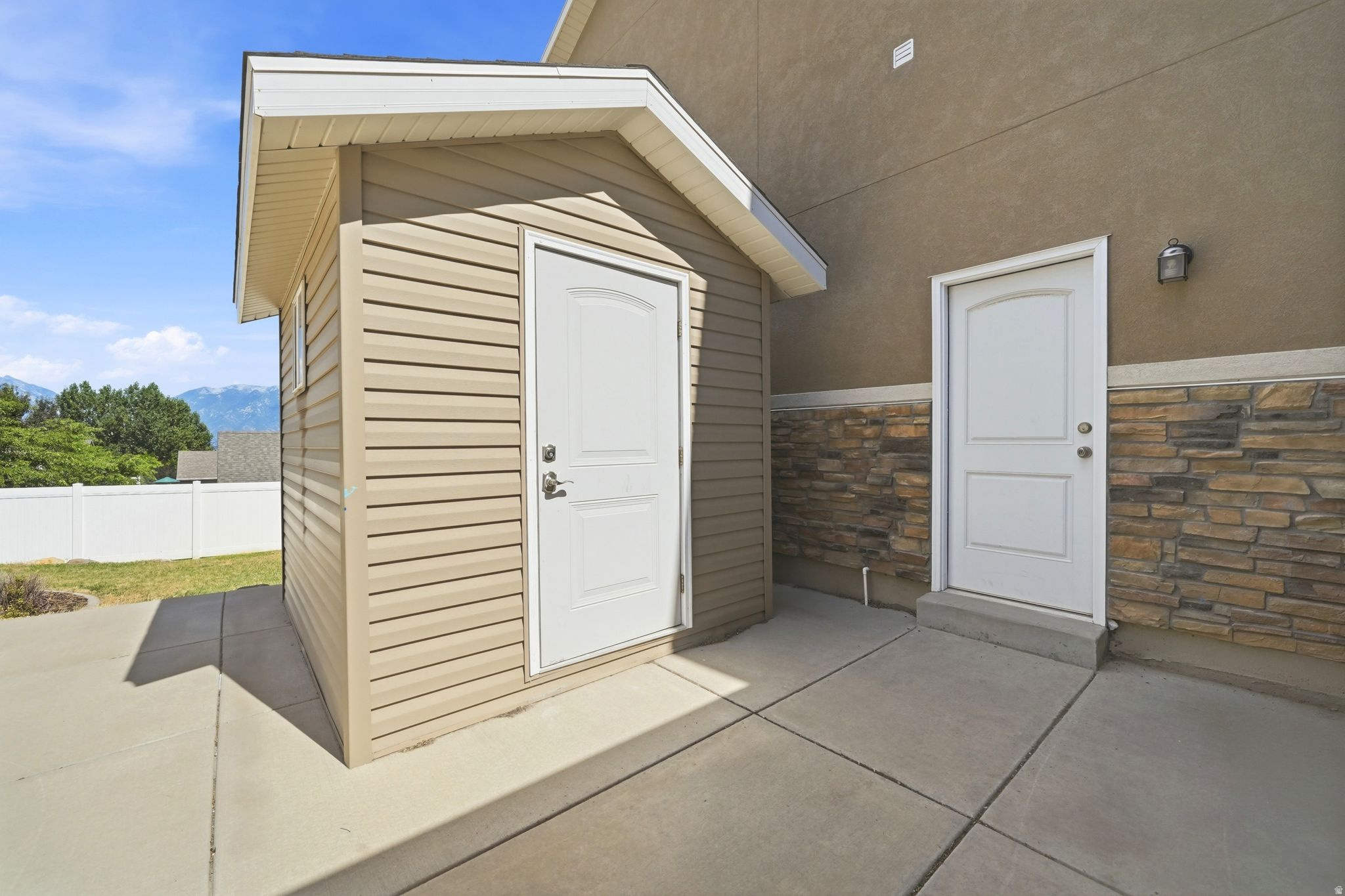 JORDAN HEIGHTS - Residential