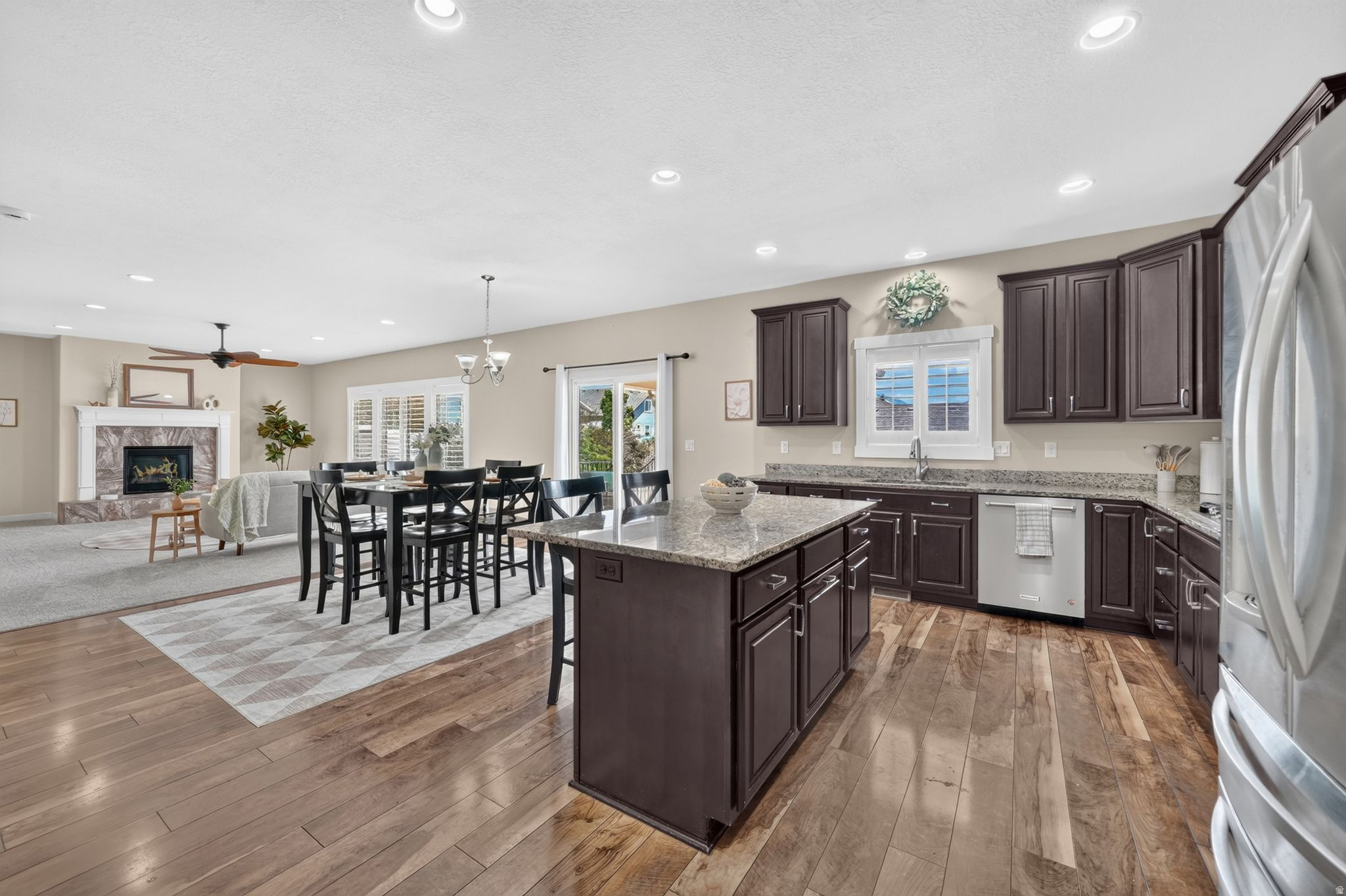 JORDAN HEIGHTS - Residential