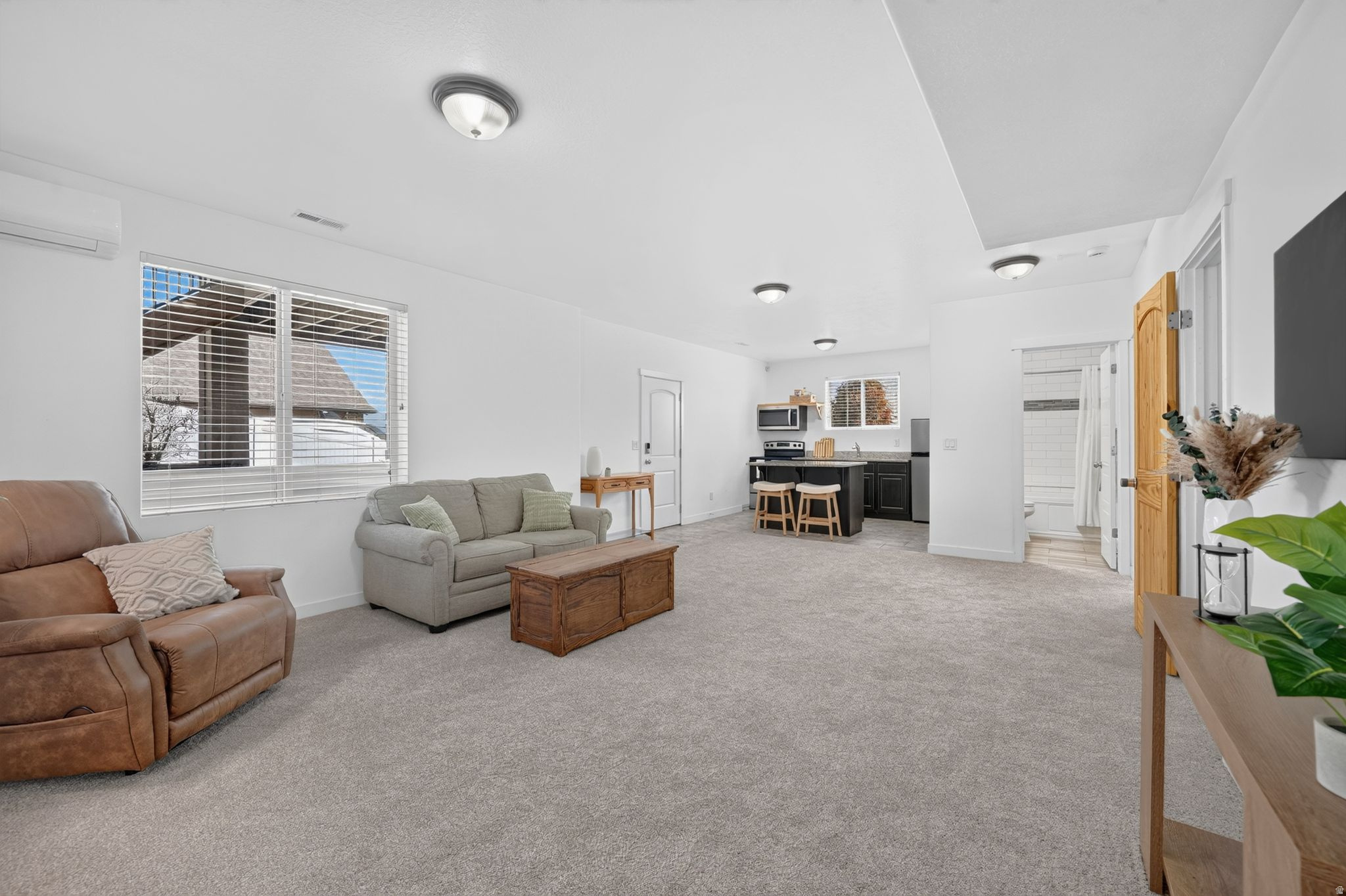JORDAN HEIGHTS - Residential