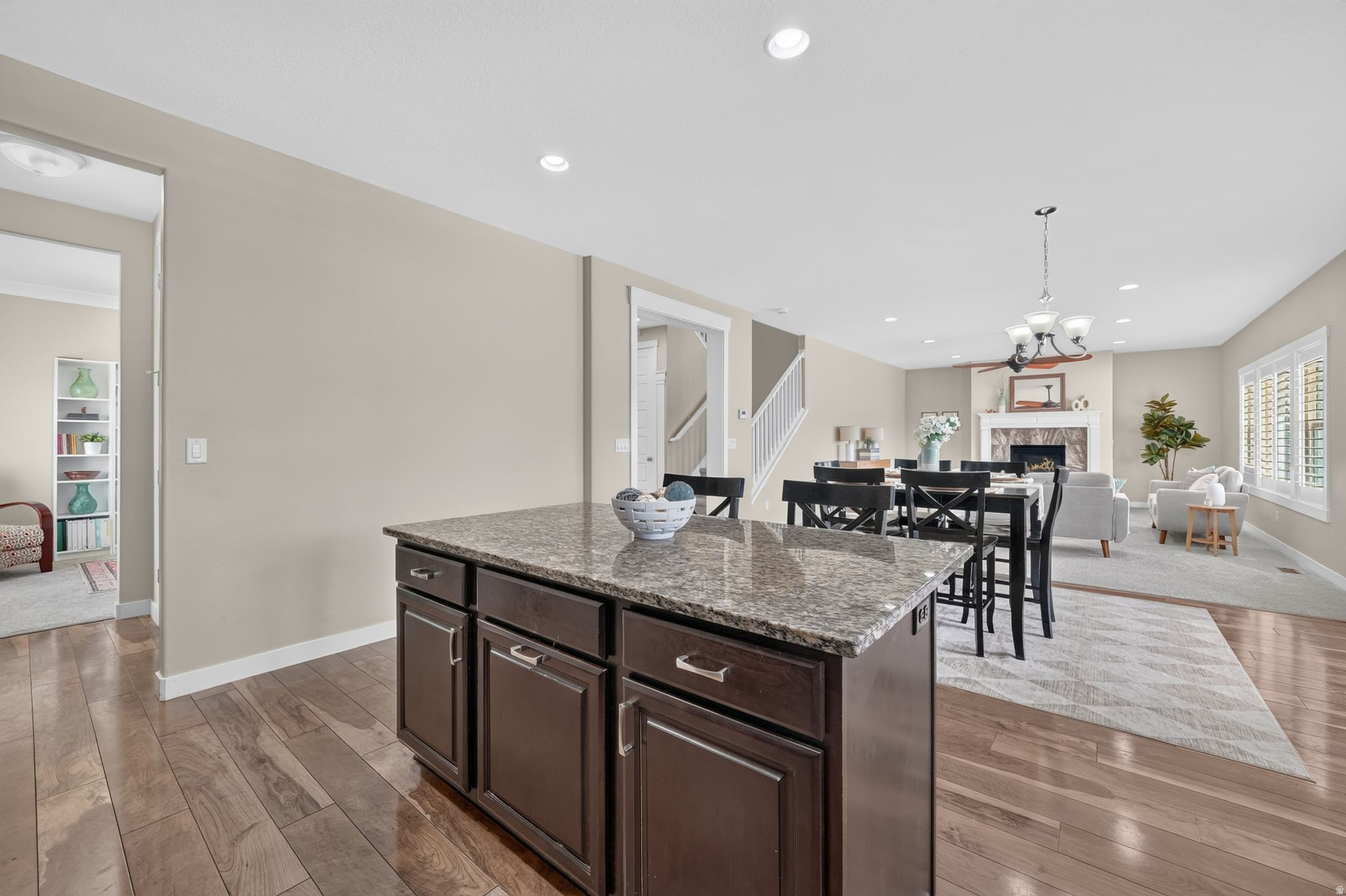 JORDAN HEIGHTS - Residential