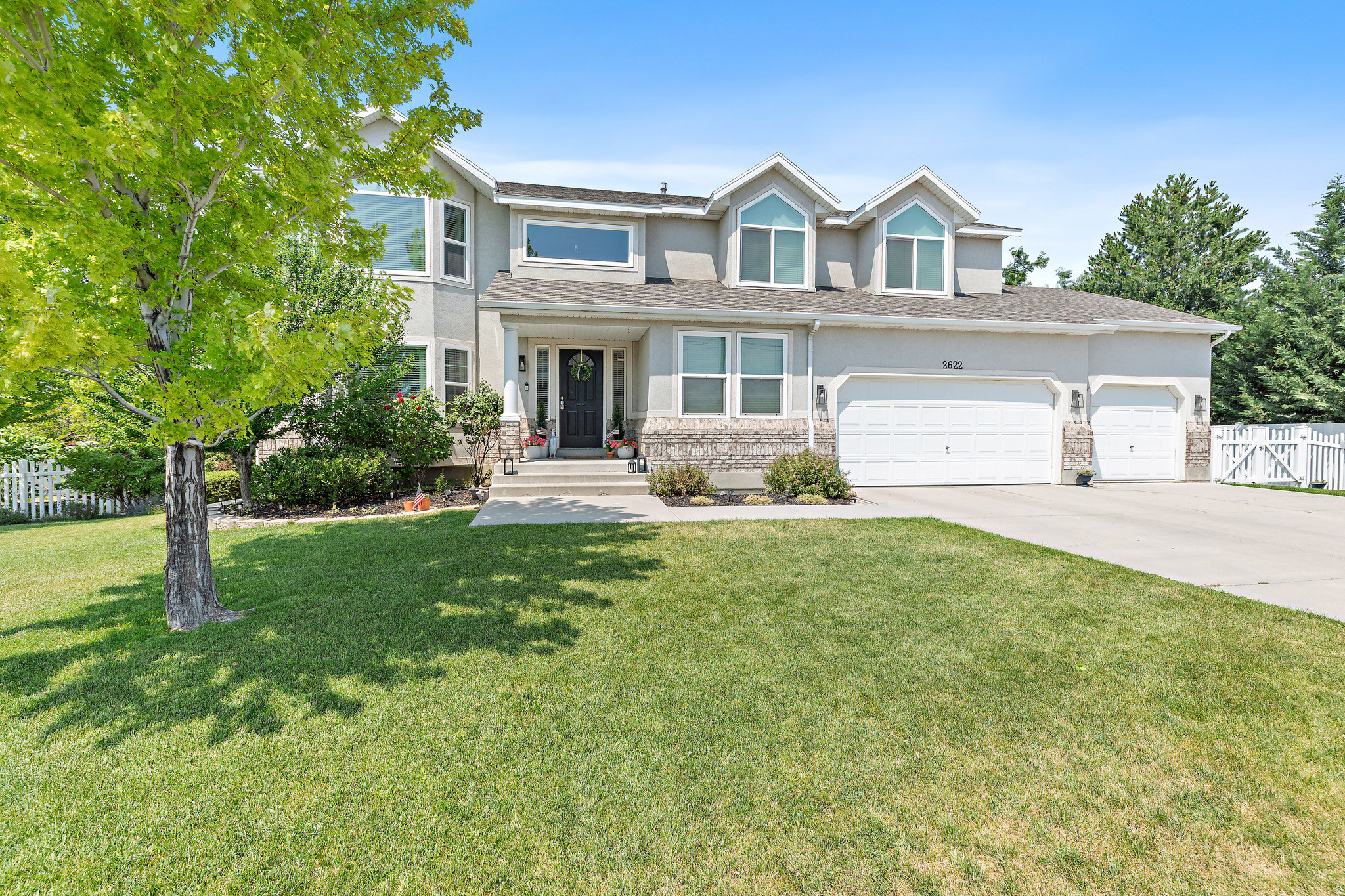 EAGLE POINT - Residential