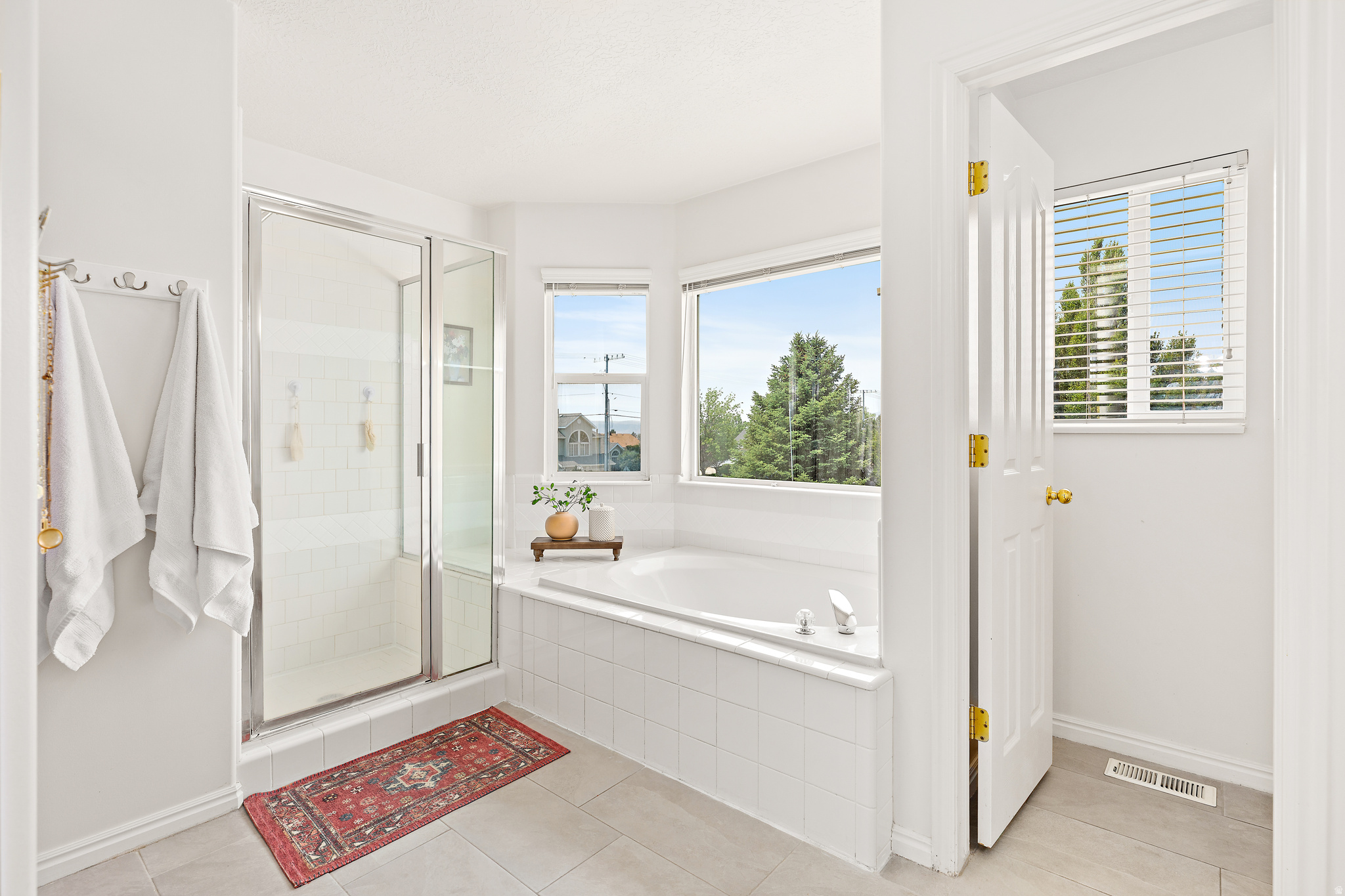 EAGLE POINT - Residential