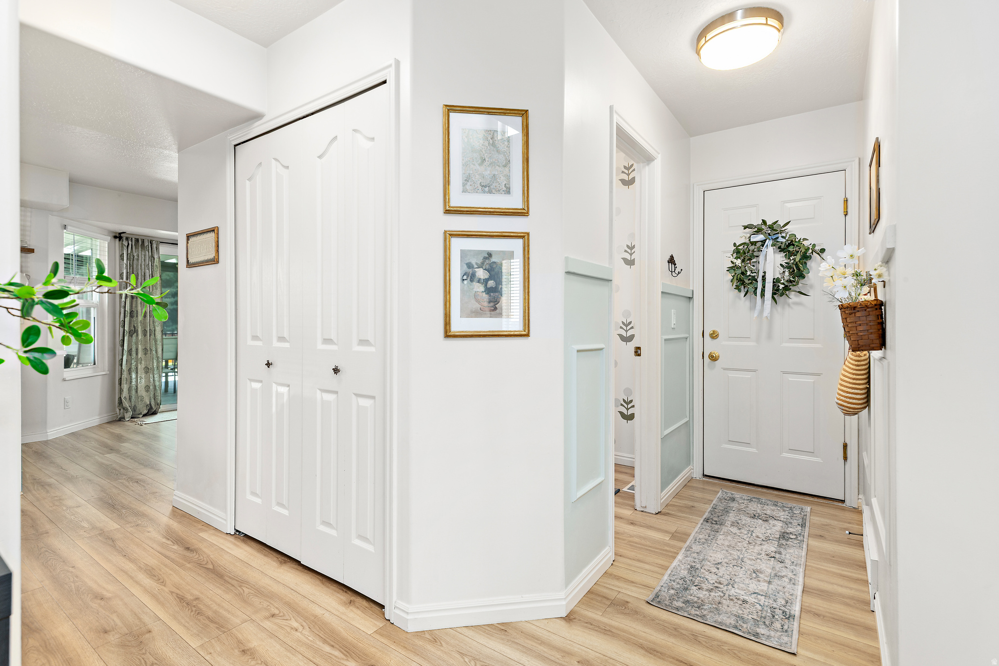 EAGLE POINT - Residential