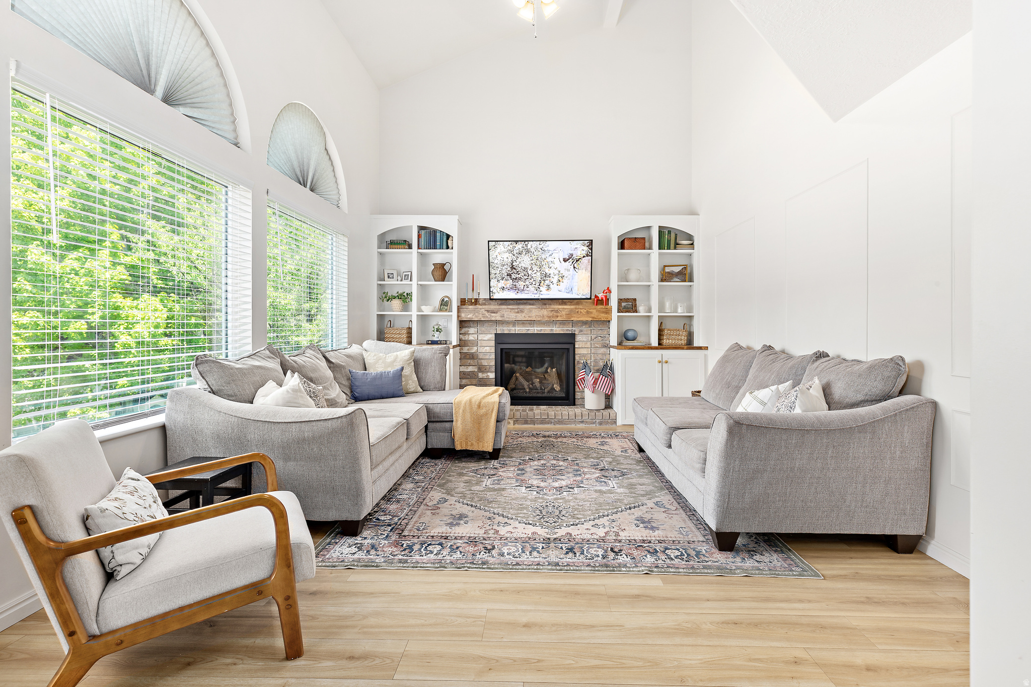 EAGLE POINT - Residential