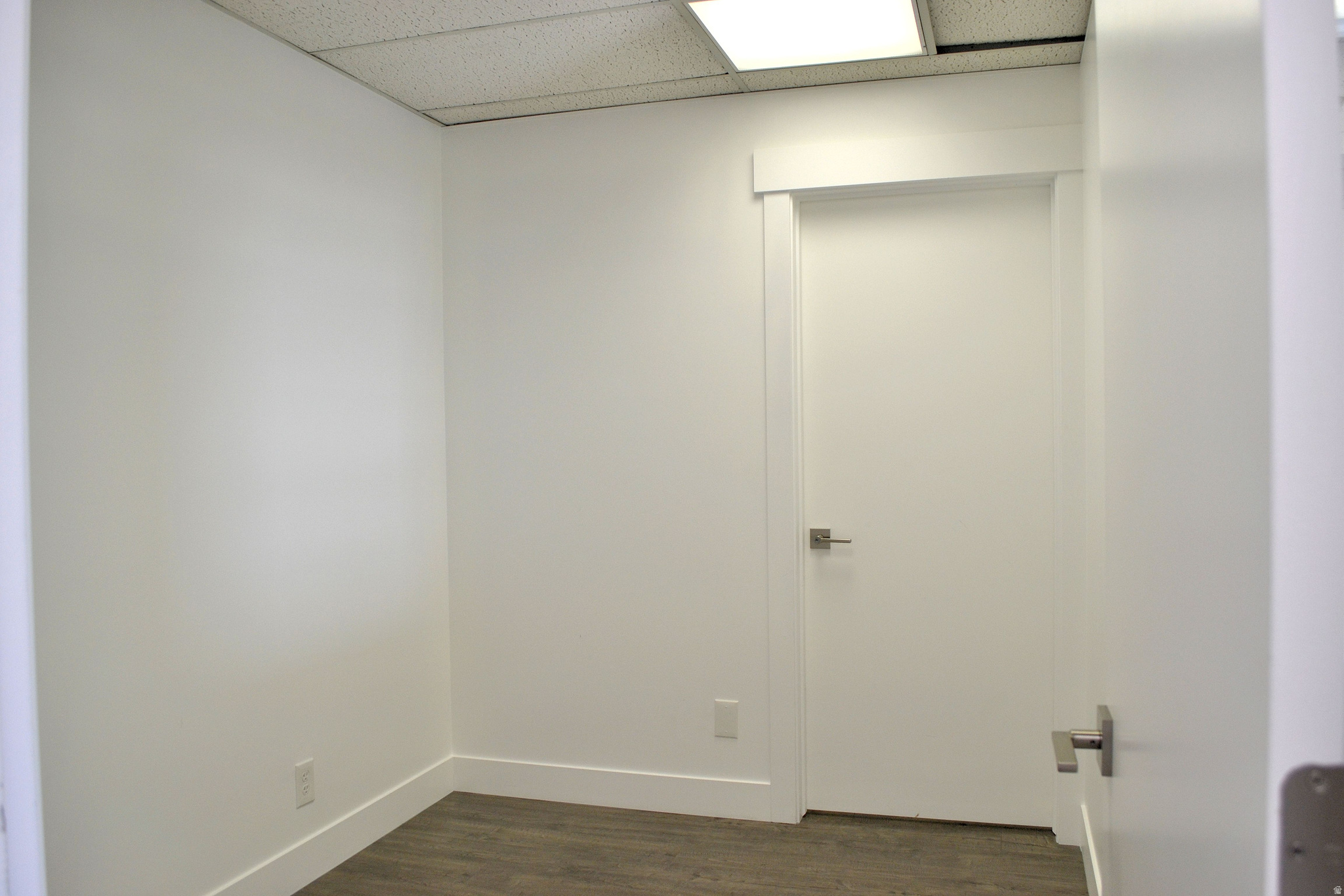 CRESTON PLAZA - Commercial Lease