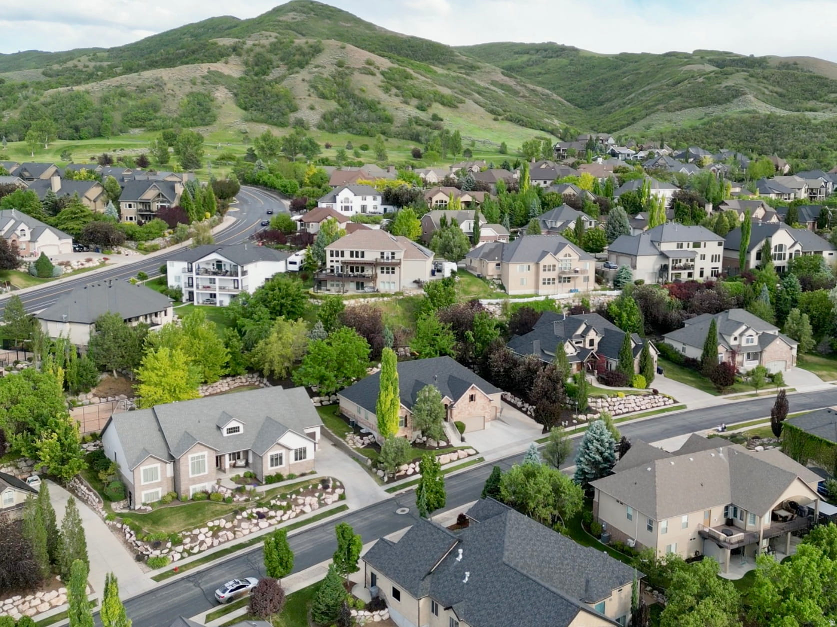EAGLEPOINTE ESTATES - Residential