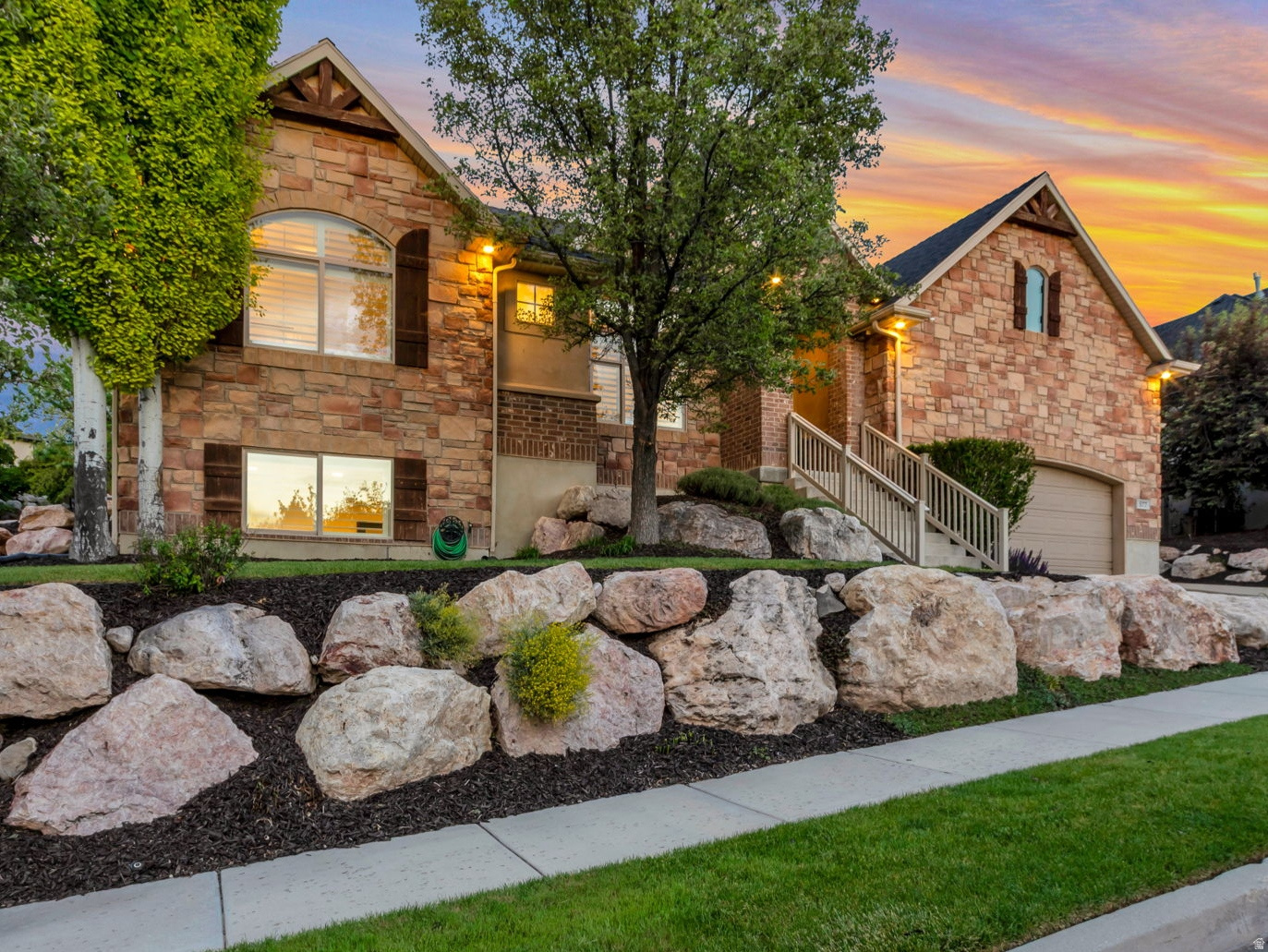 EAGLEPOINTE ESTATES - Residential