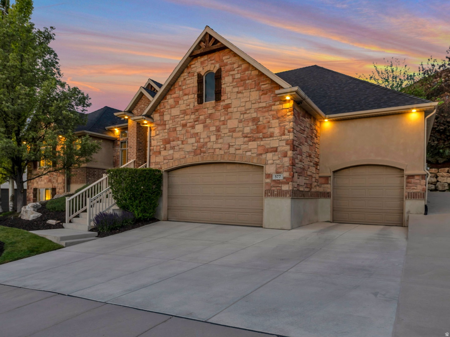 EAGLEPOINTE ESTATES - Residential