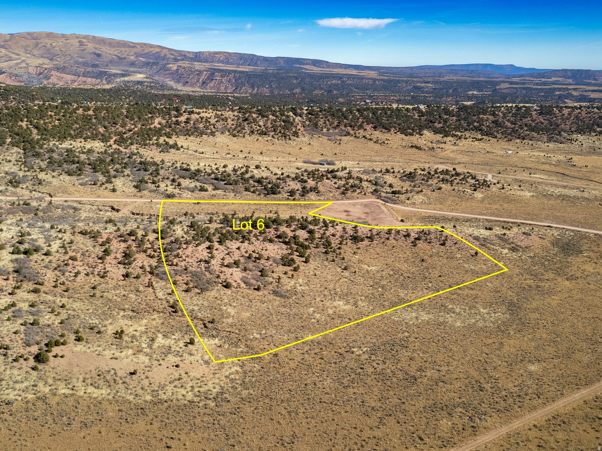 OAK HILLS RANCH - Land