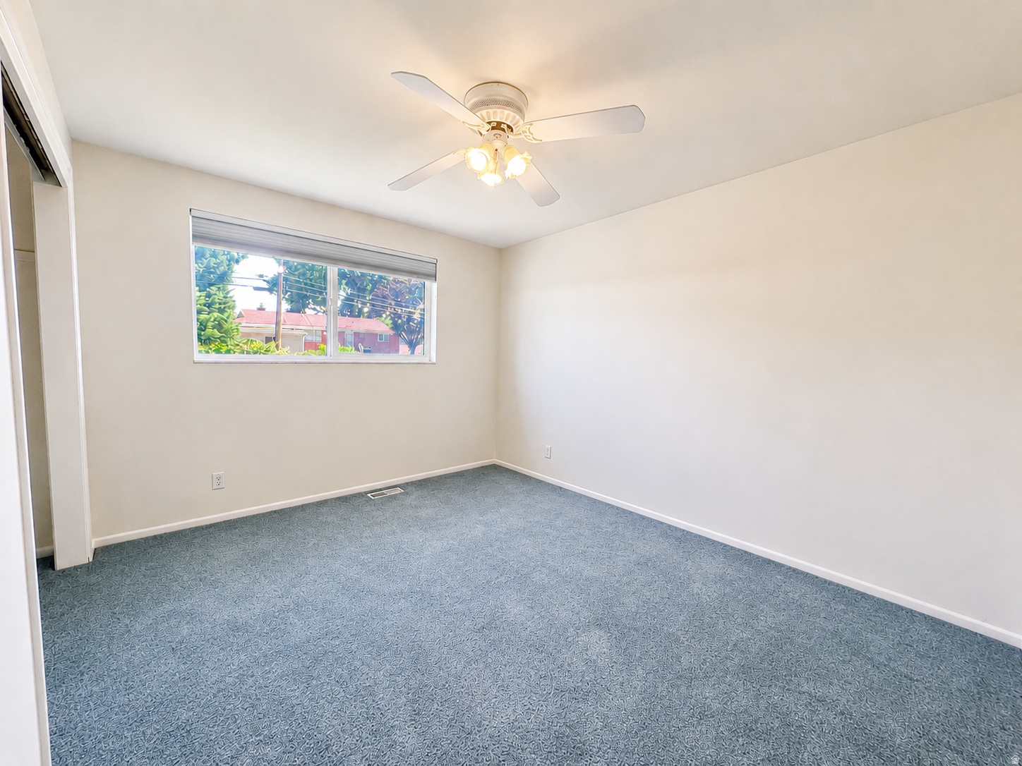 PARADISE PARK - Residential