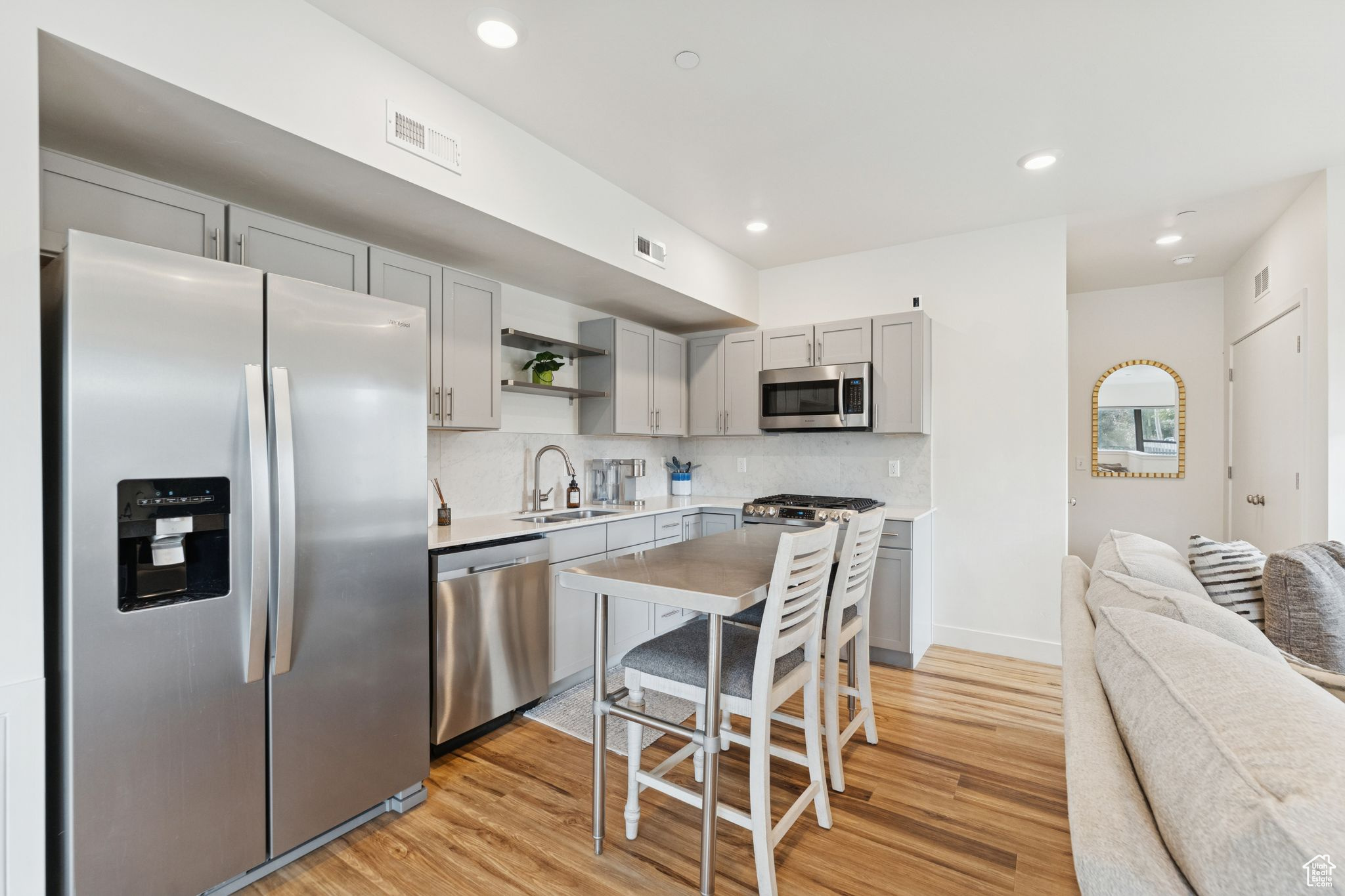 ROW17 - Residential