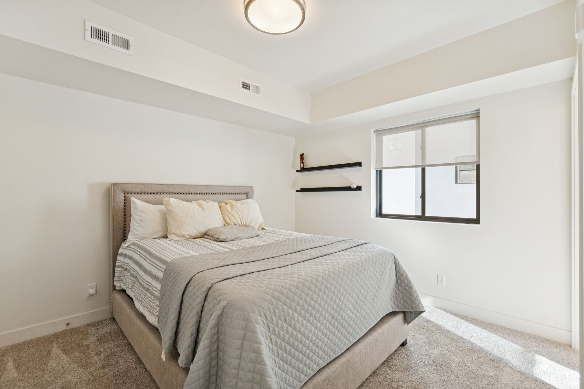 ROW17 - Residential