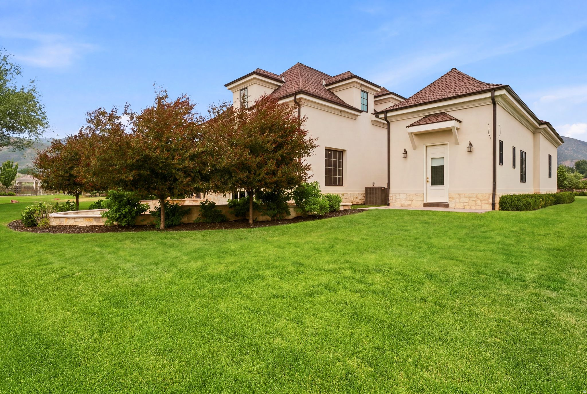 FARM SPRINGS SUBDIVISION - Residential Lease