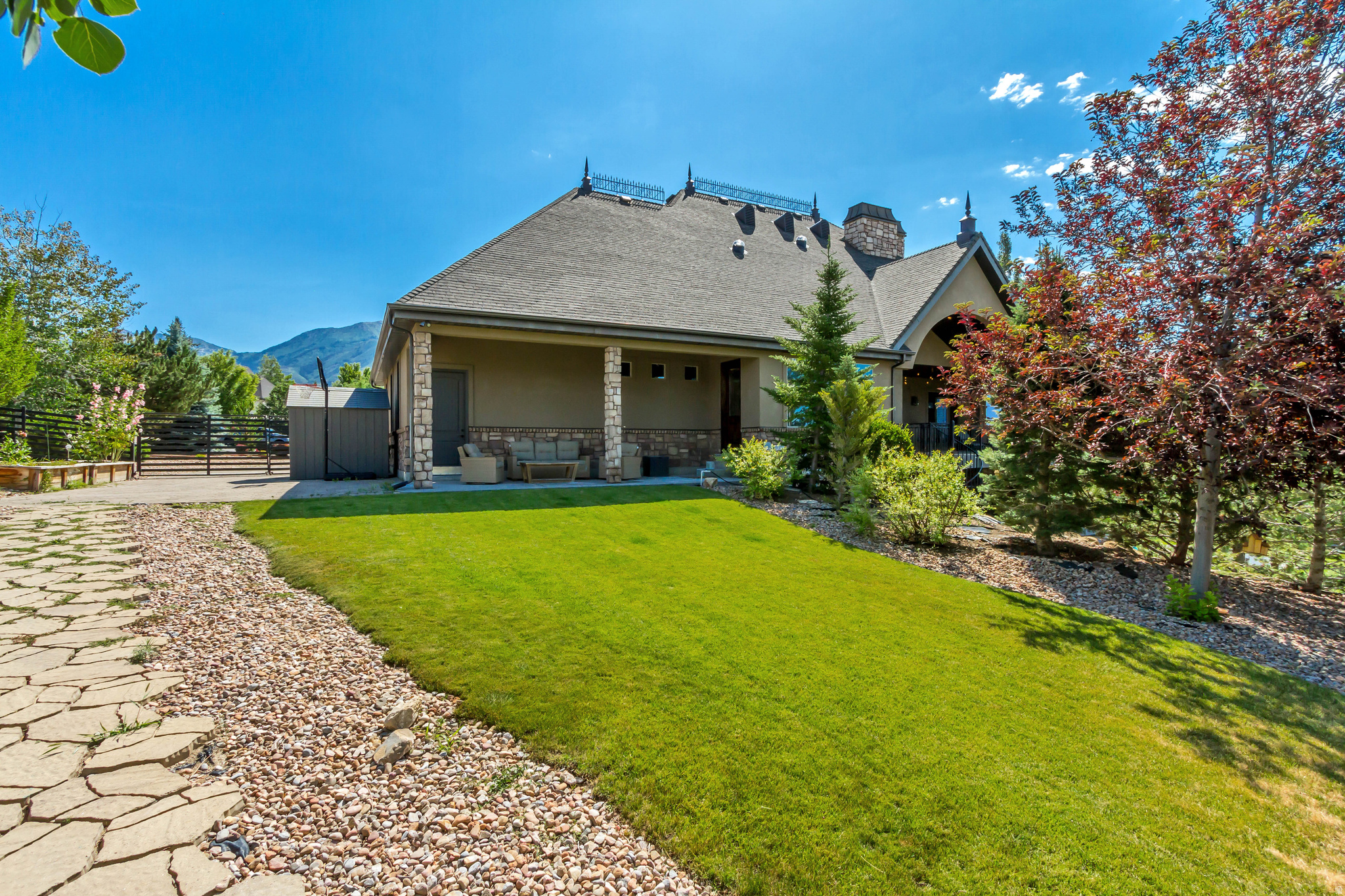 BEACONHILL THE HIGHLANDS - Residential