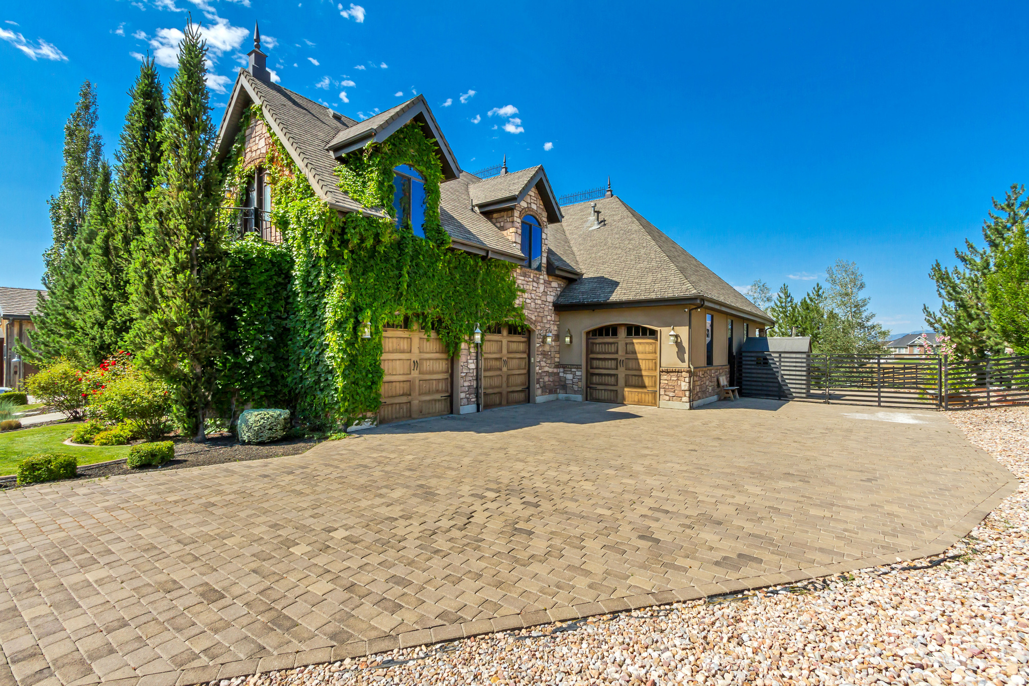 BEACONHILL THE HIGHLANDS - Residential