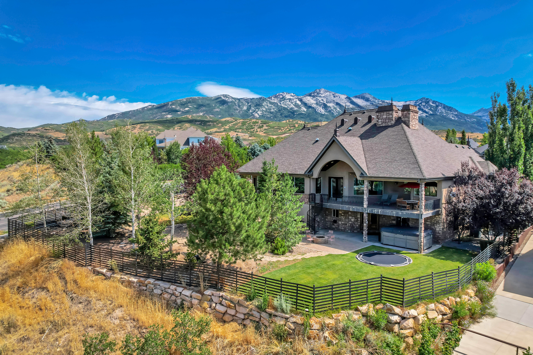 BEACONHILL THE HIGHLANDS - Residential