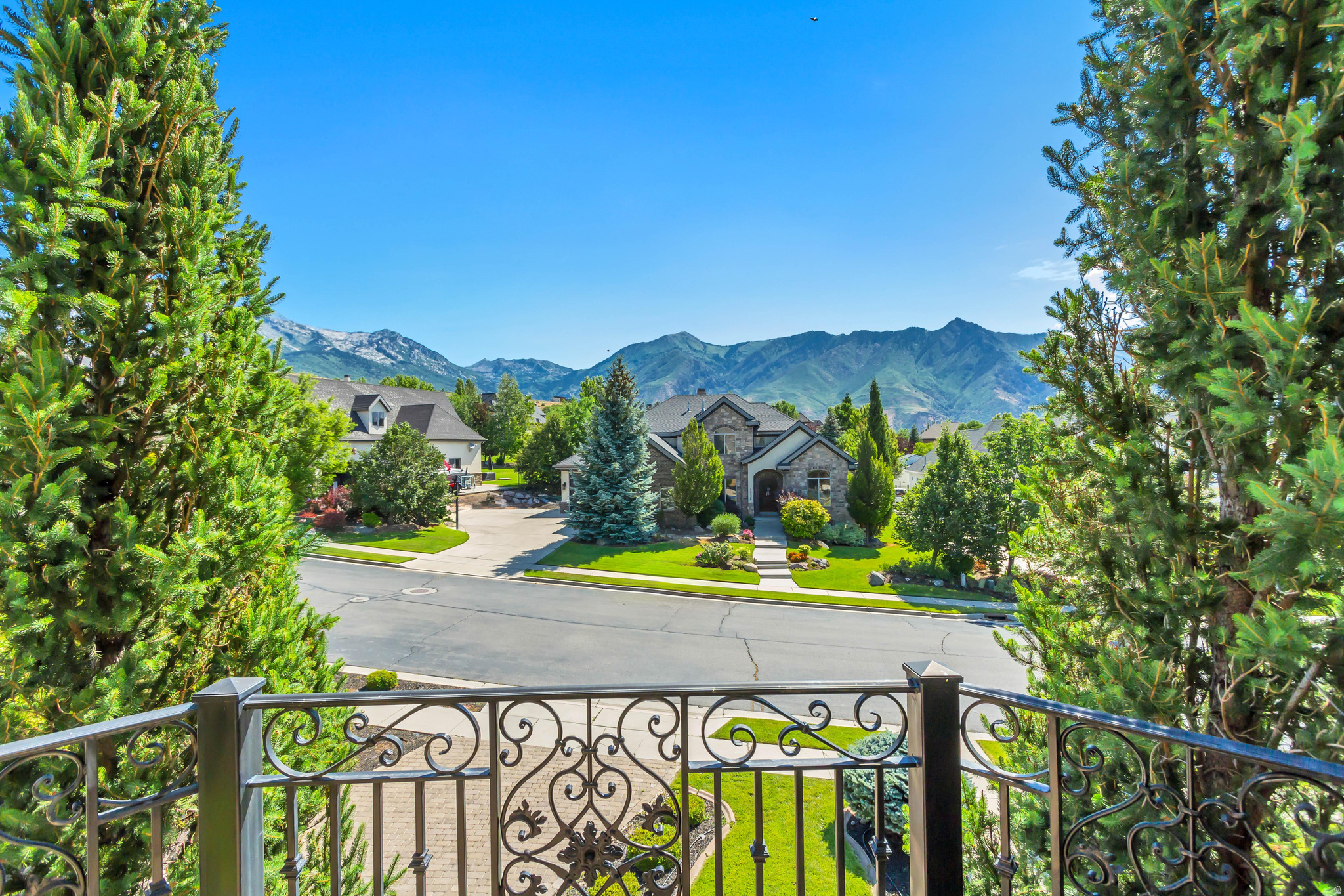 BEACONHILL THE HIGHLANDS - Residential