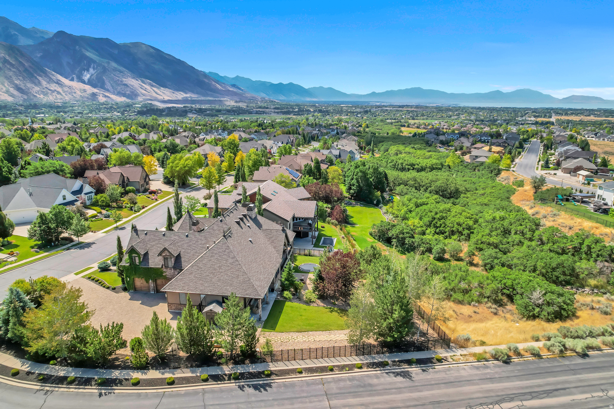 BEACONHILL THE HIGHLANDS - Residential