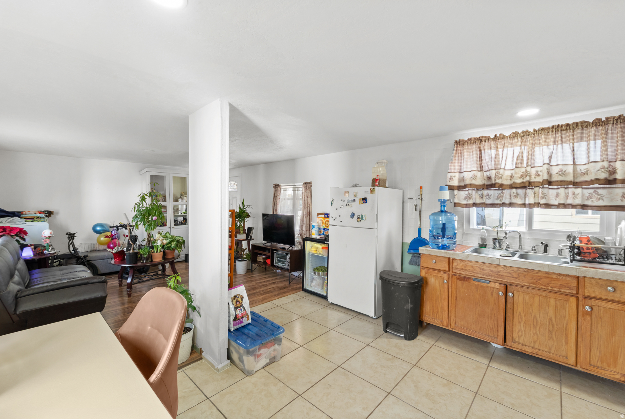 LAMPLIGHTER ESTATES MOBILE HOME PARK - Residential