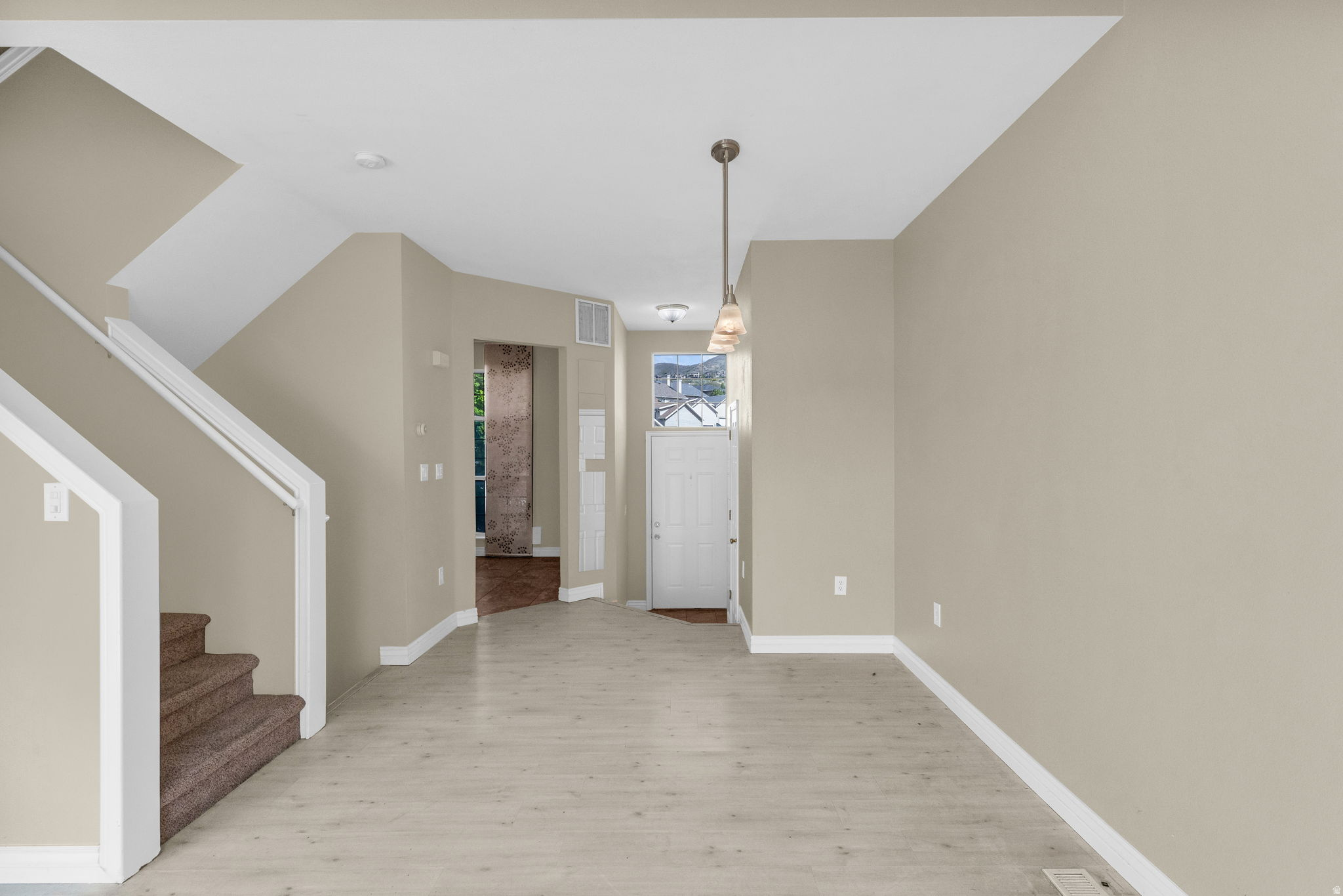 SOUTH MOUNTAIN - Residential Lease