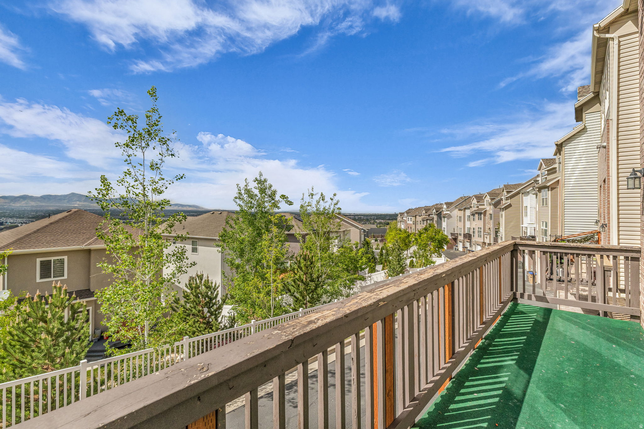 SOUTH MOUNTAIN - Residential Lease