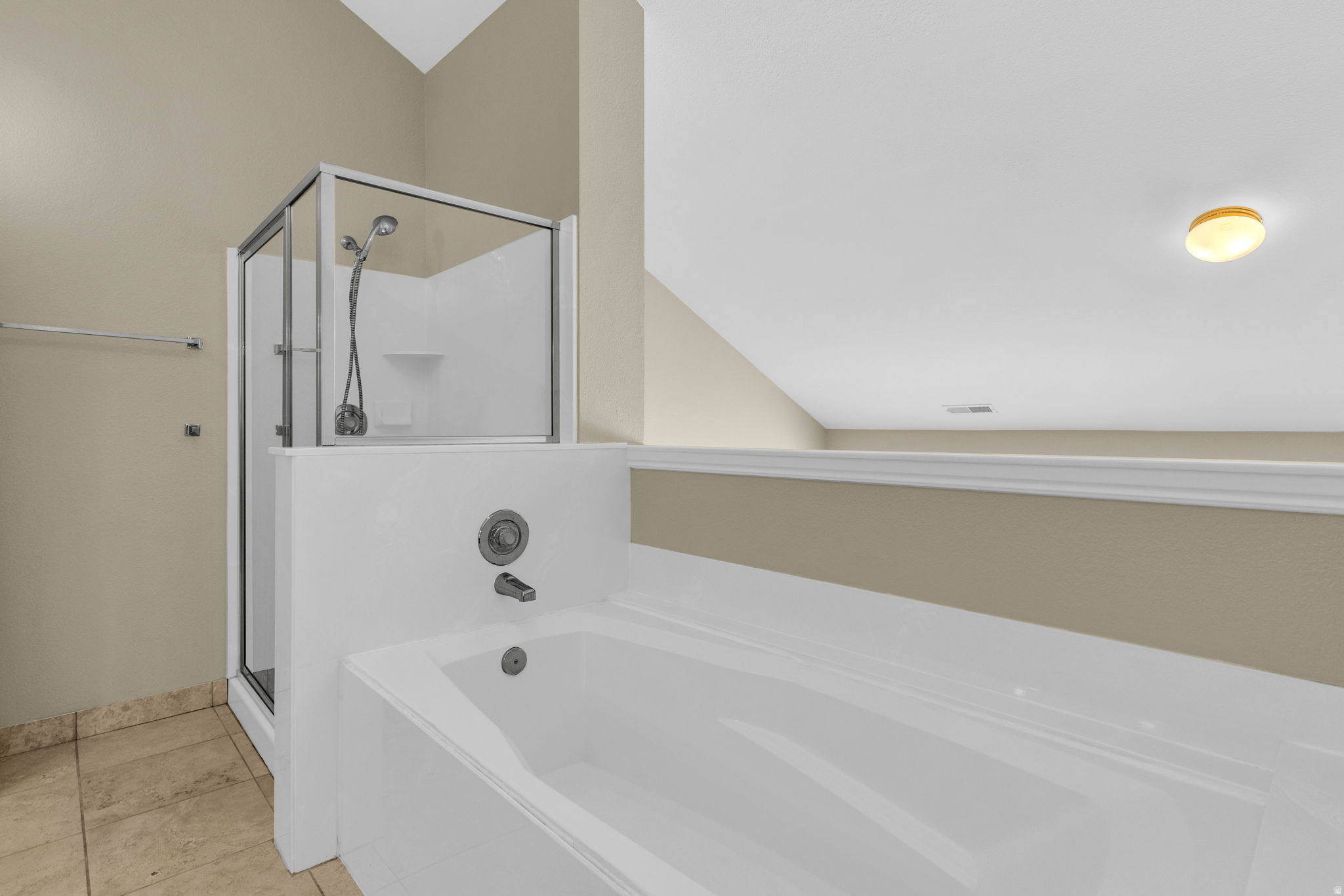 SOUTH MOUNTAIN - Residential Lease