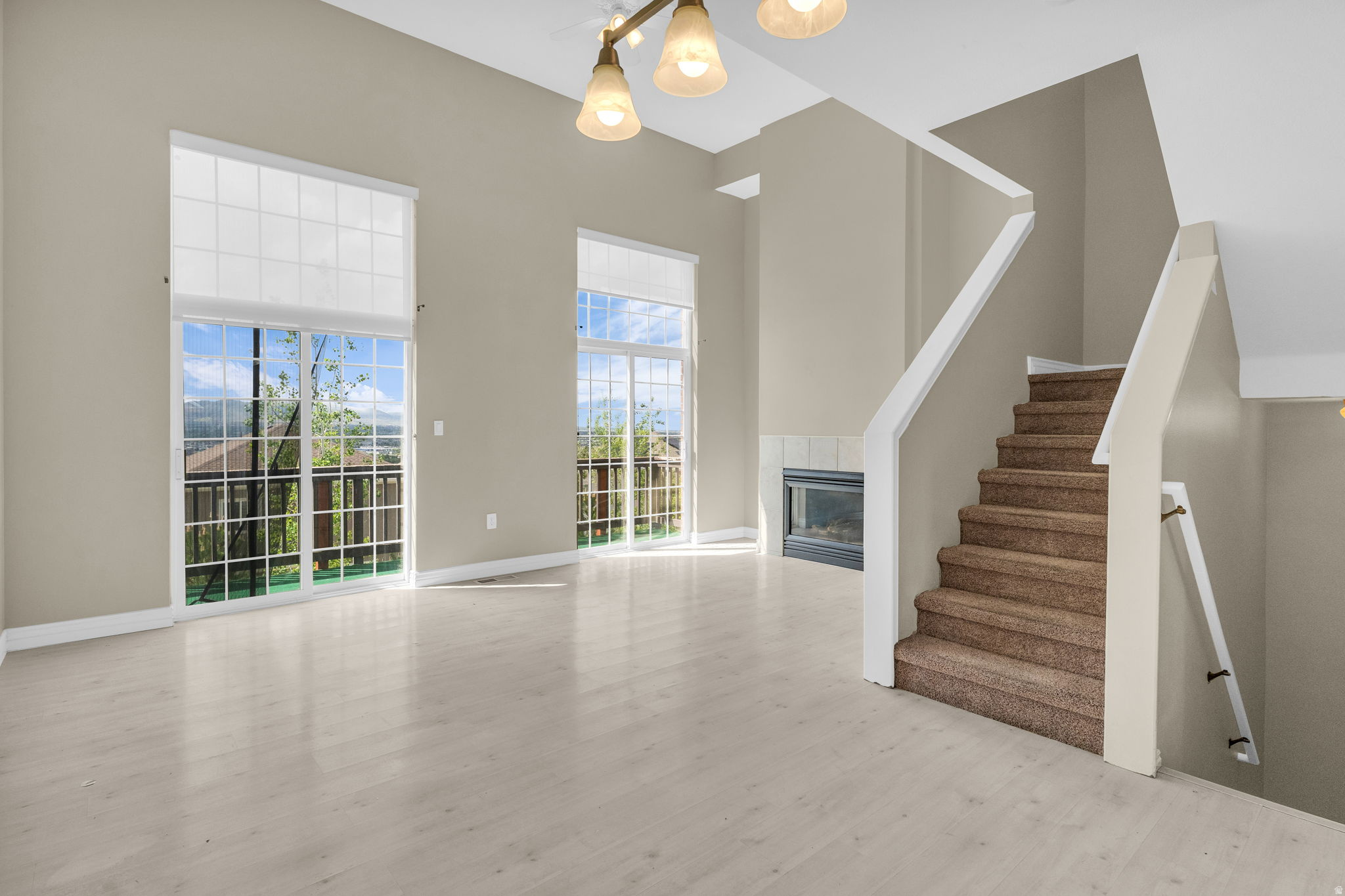 SOUTH MOUNTAIN - Residential Lease