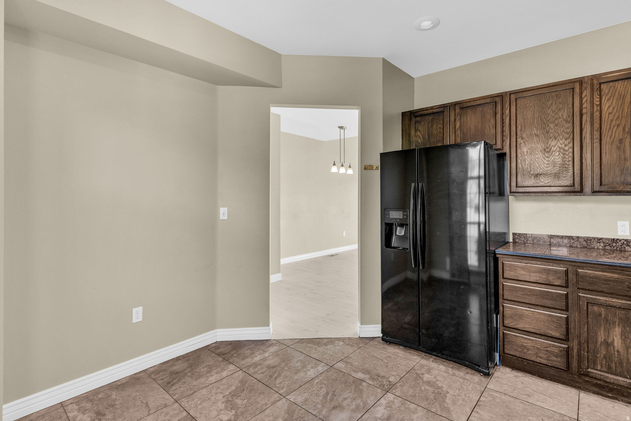 SOUTH MOUNTAIN - Residential Lease