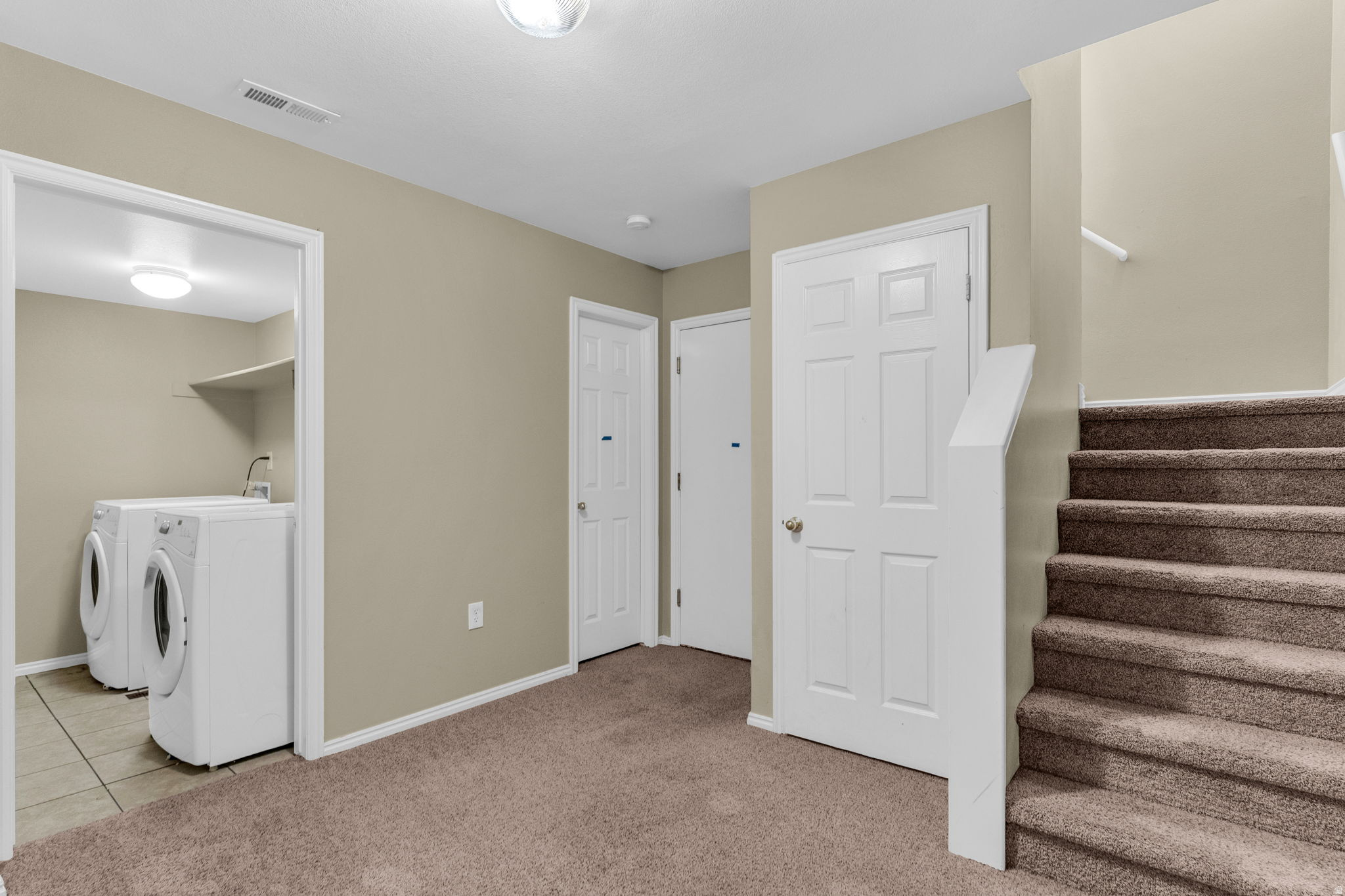 SOUTH MOUNTAIN - Residential Lease