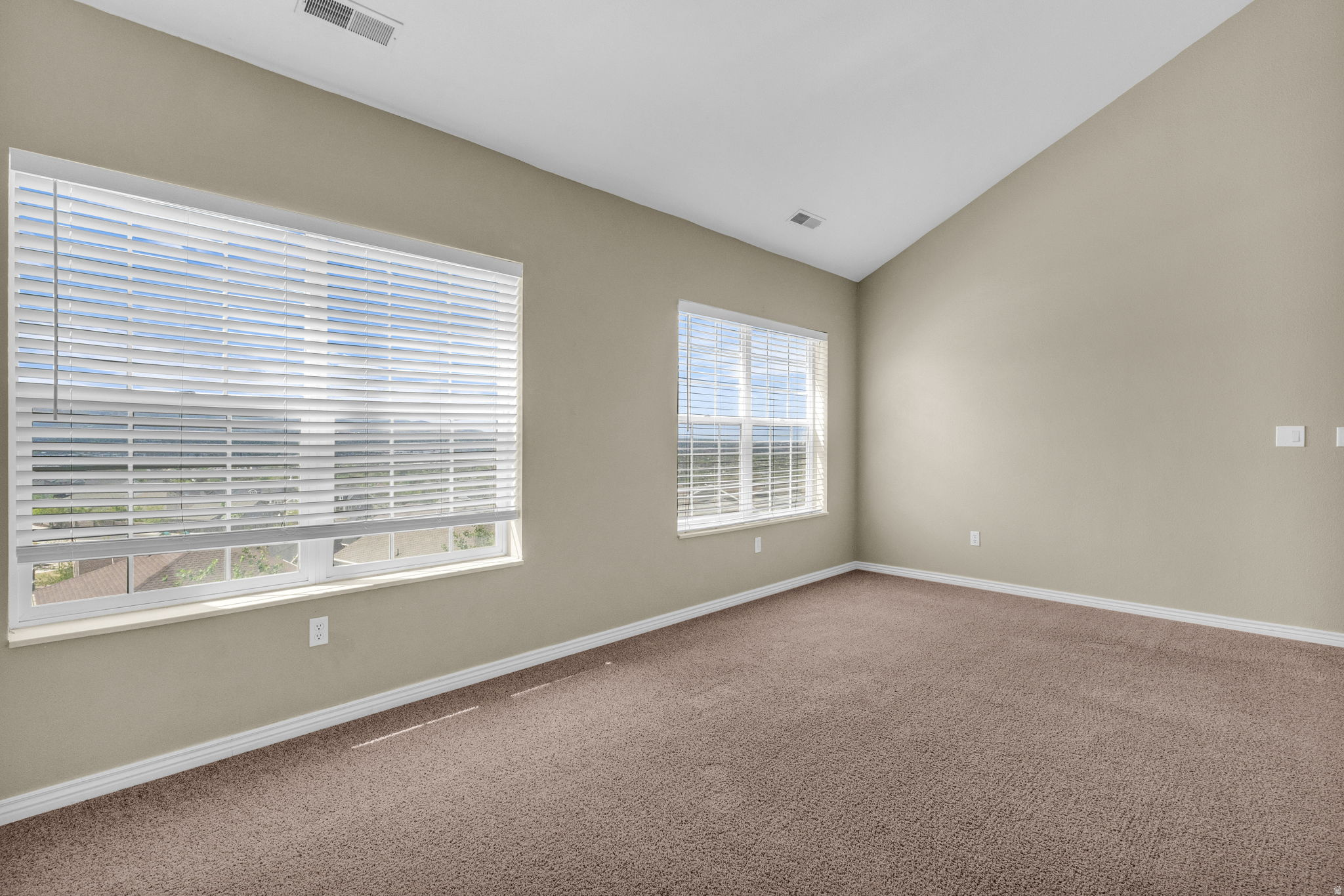 SOUTH MOUNTAIN - Residential Lease