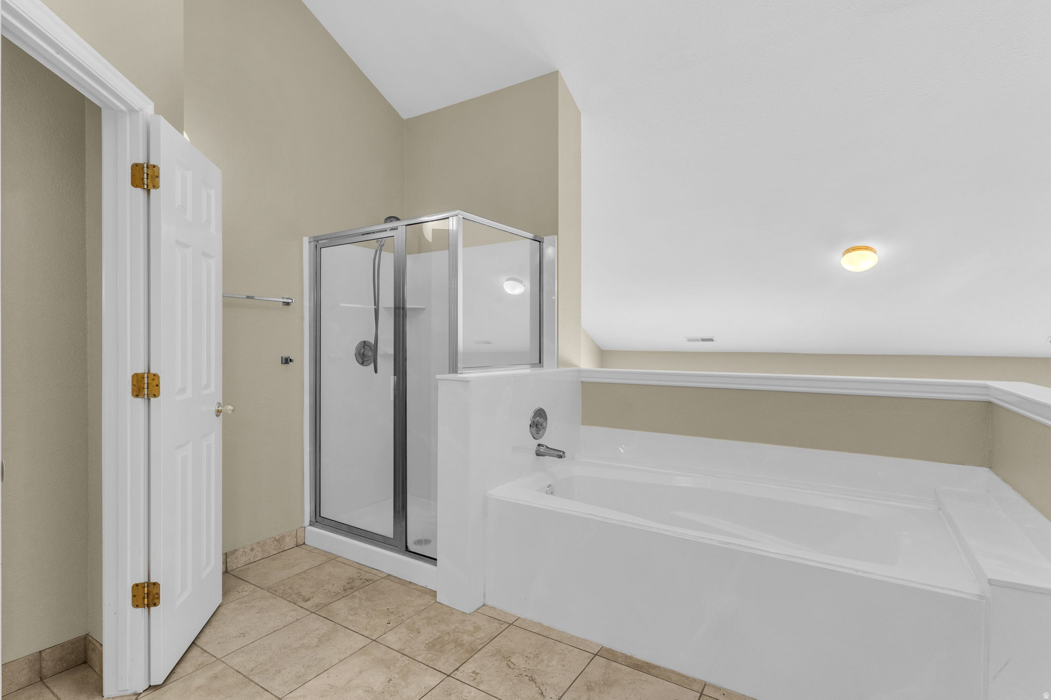 SOUTH MOUNTAIN - Residential Lease