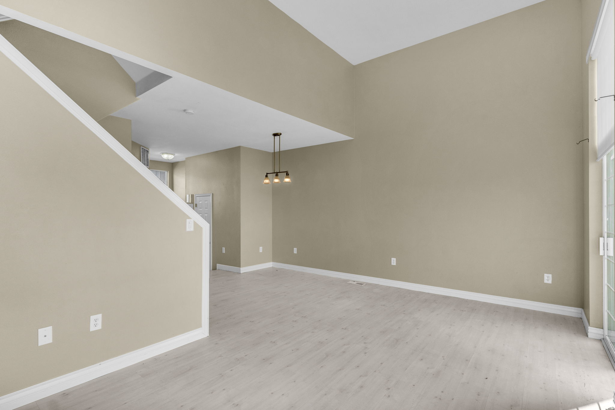 SOUTH MOUNTAIN - Residential Lease