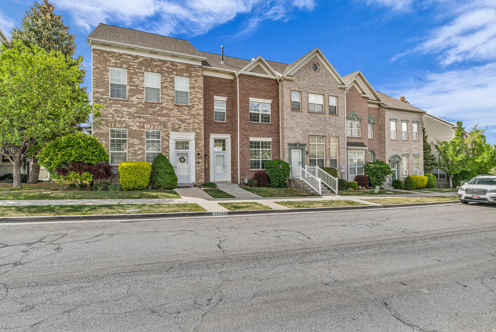 SOUTH MOUNTAIN - Residential Lease