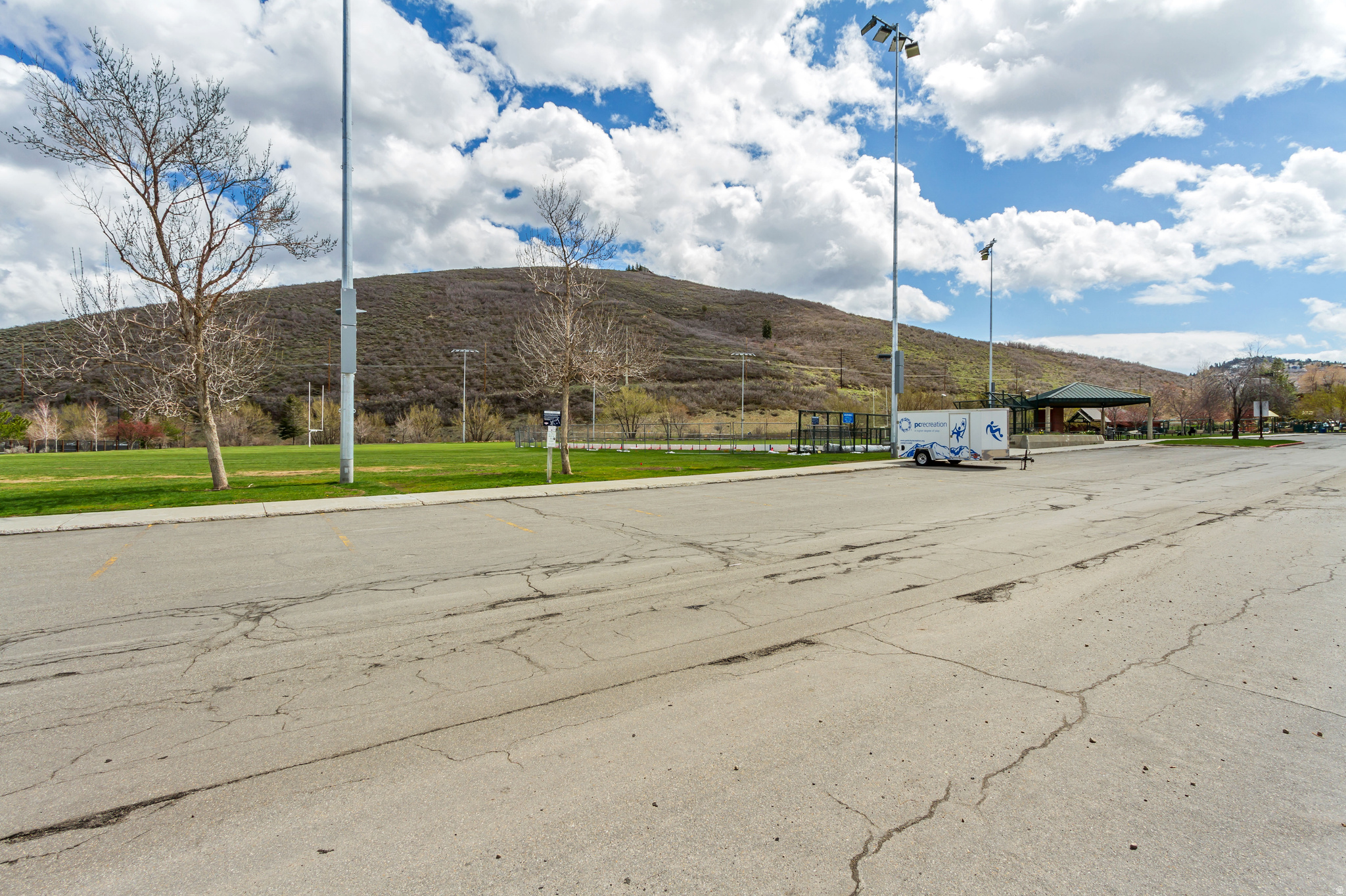 SILVER MINE WEST - Residential