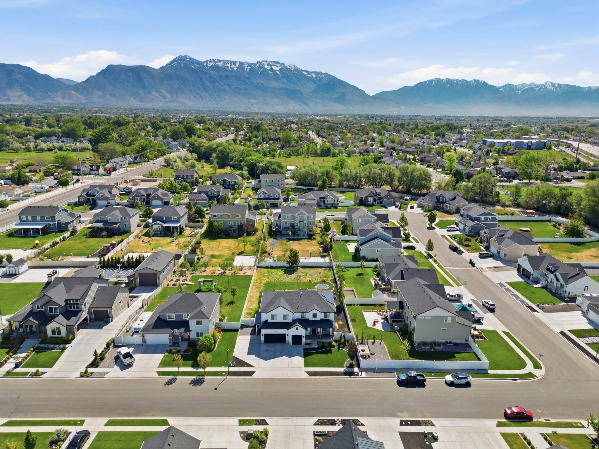 EDDINGTON ESTATES - Residential