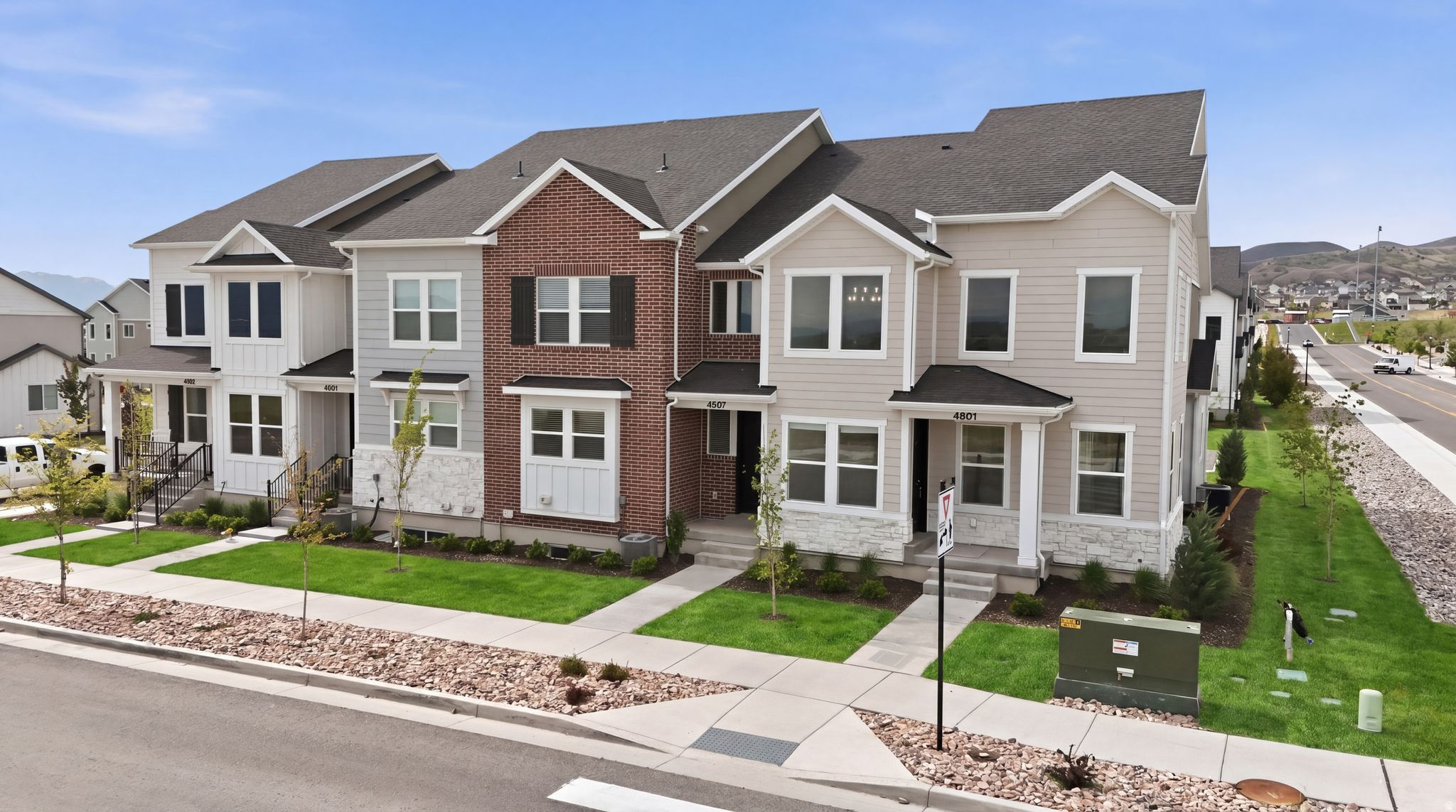 MOUNTAIN RIDGE - Residential