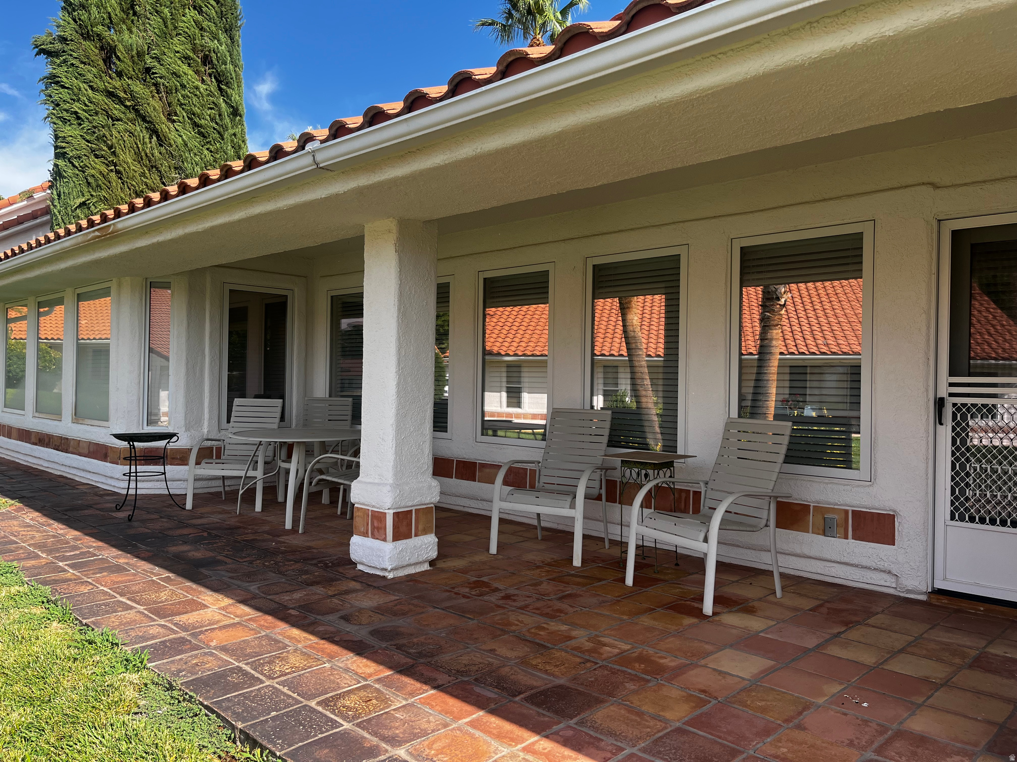 CRYSTAL LAKES TOWHOMES - Residential