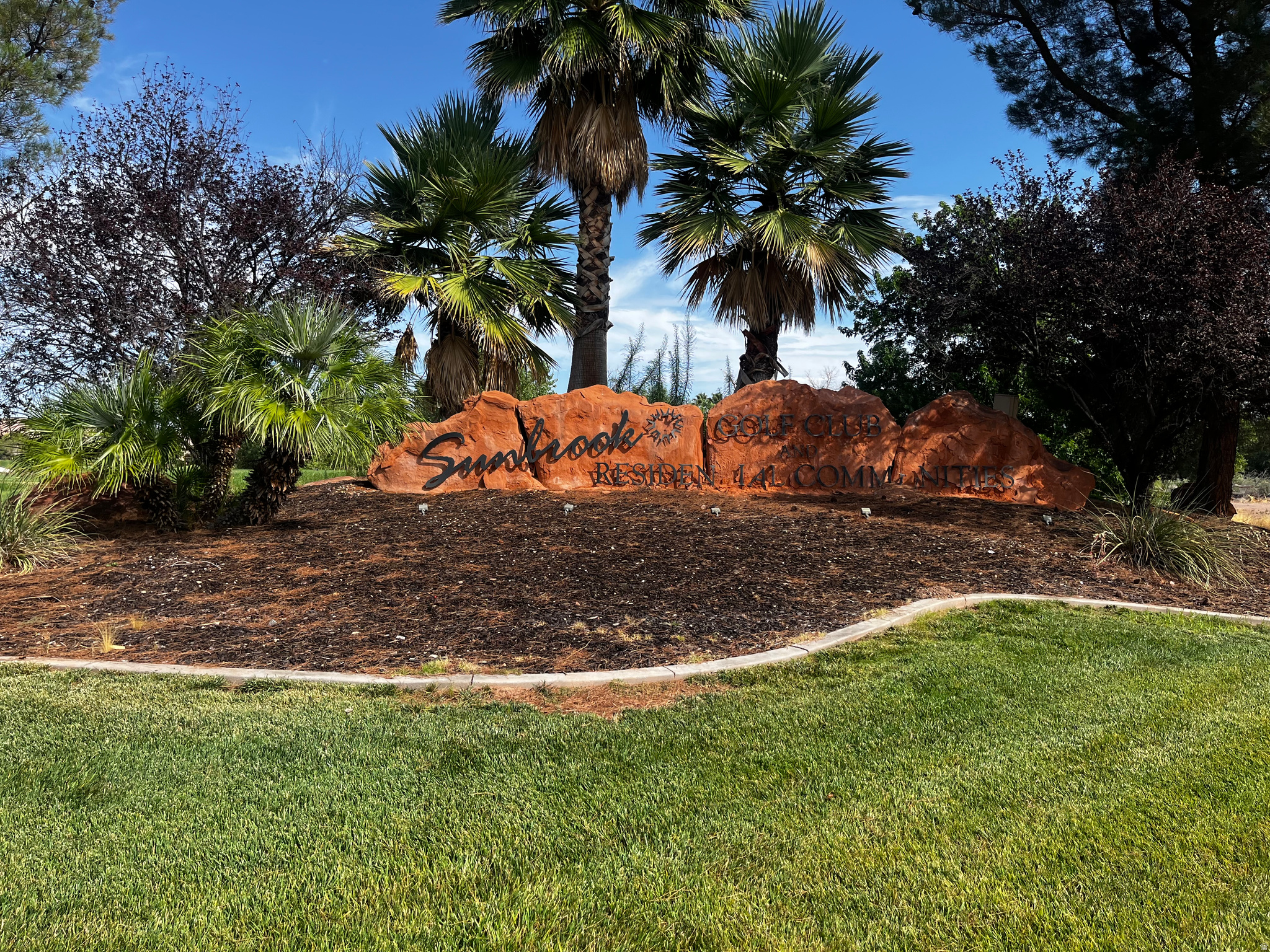 CRYSTAL LAKES TOWHOMES - Residential