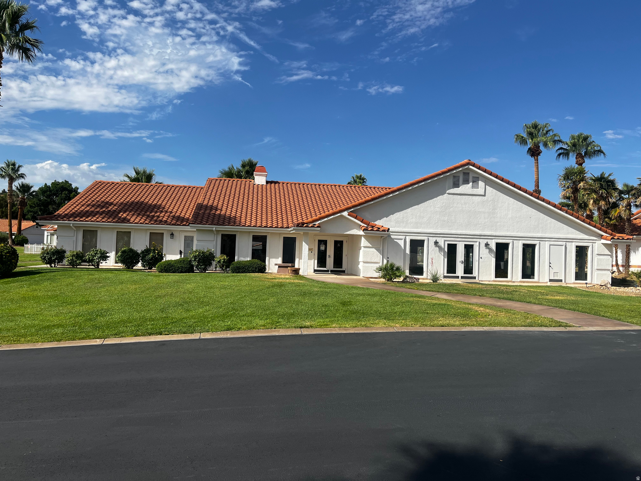 CRYSTAL LAKES TOWHOMES - Residential
