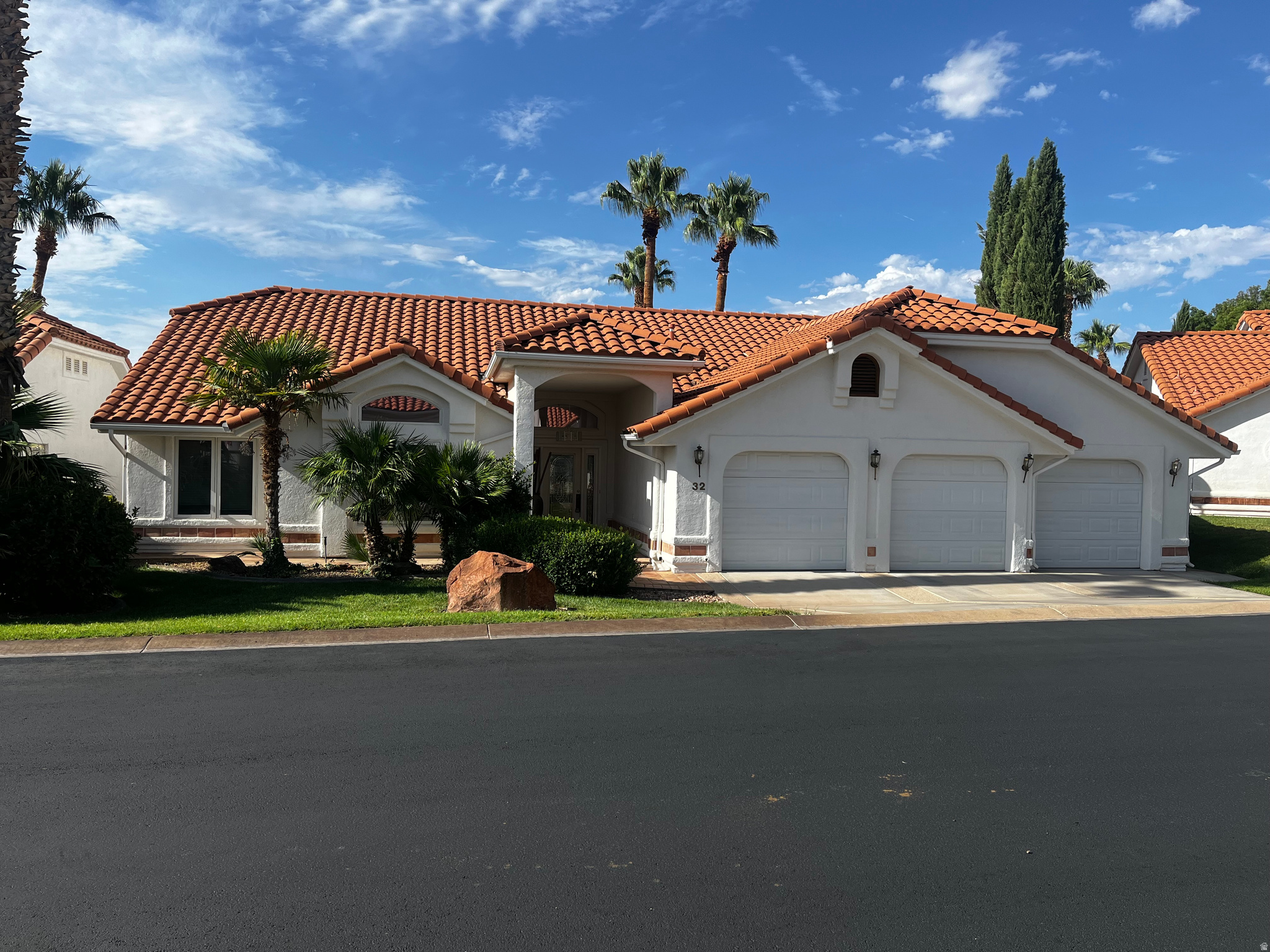 CRYSTAL LAKES TOWHOMES - Residential