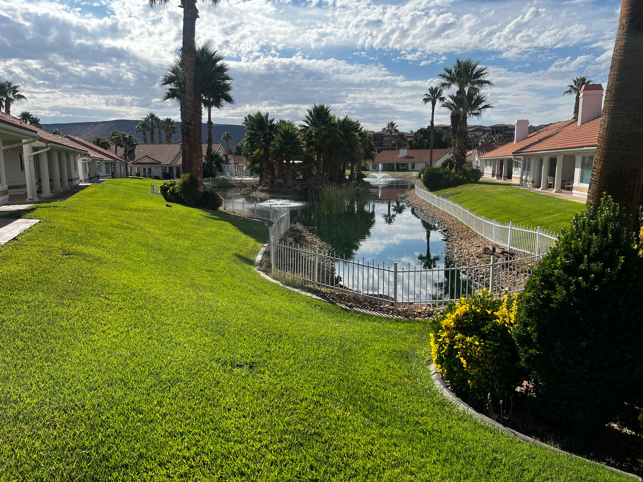 CRYSTAL LAKES TOWHOMES - Residential