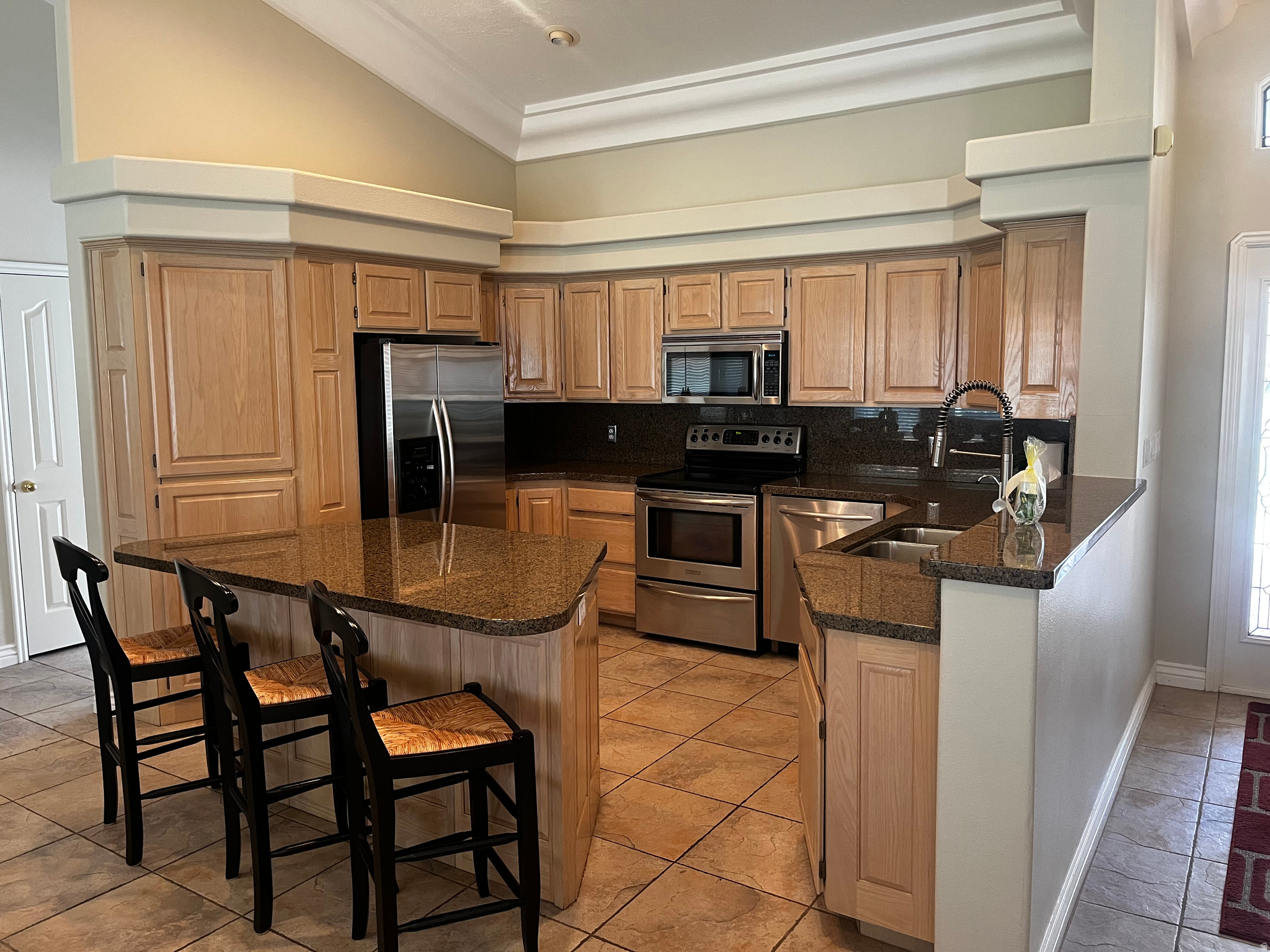 CRYSTAL LAKES TOWHOMES - Residential