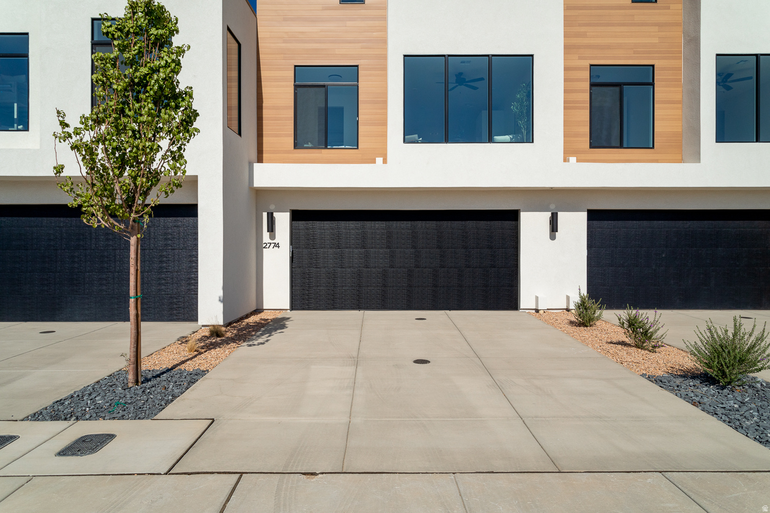 BECCO CREEK TOWNHOMES AT DIVARIO - Residential
