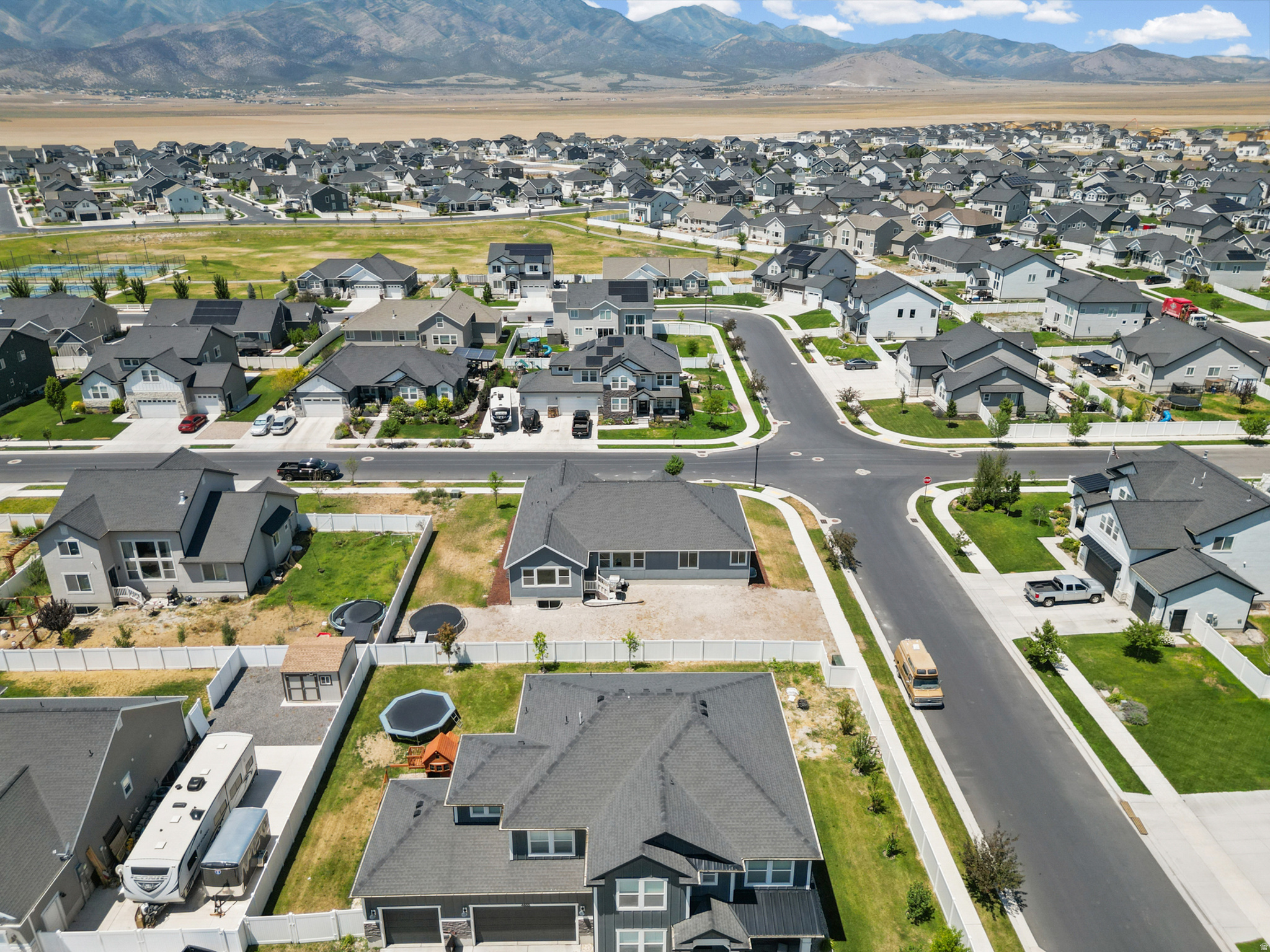 BRANDON PARK - Residential