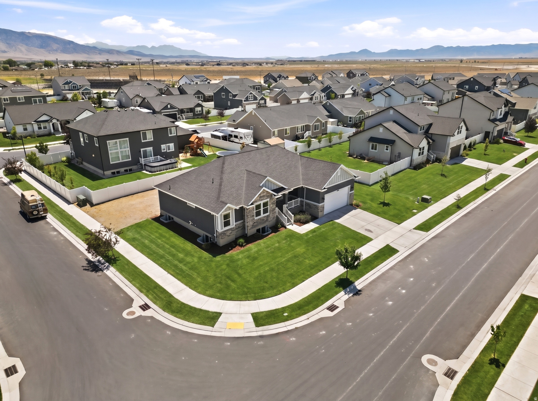 BRANDON PARK - Residential