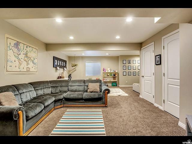 KENNECOTT - Residential
