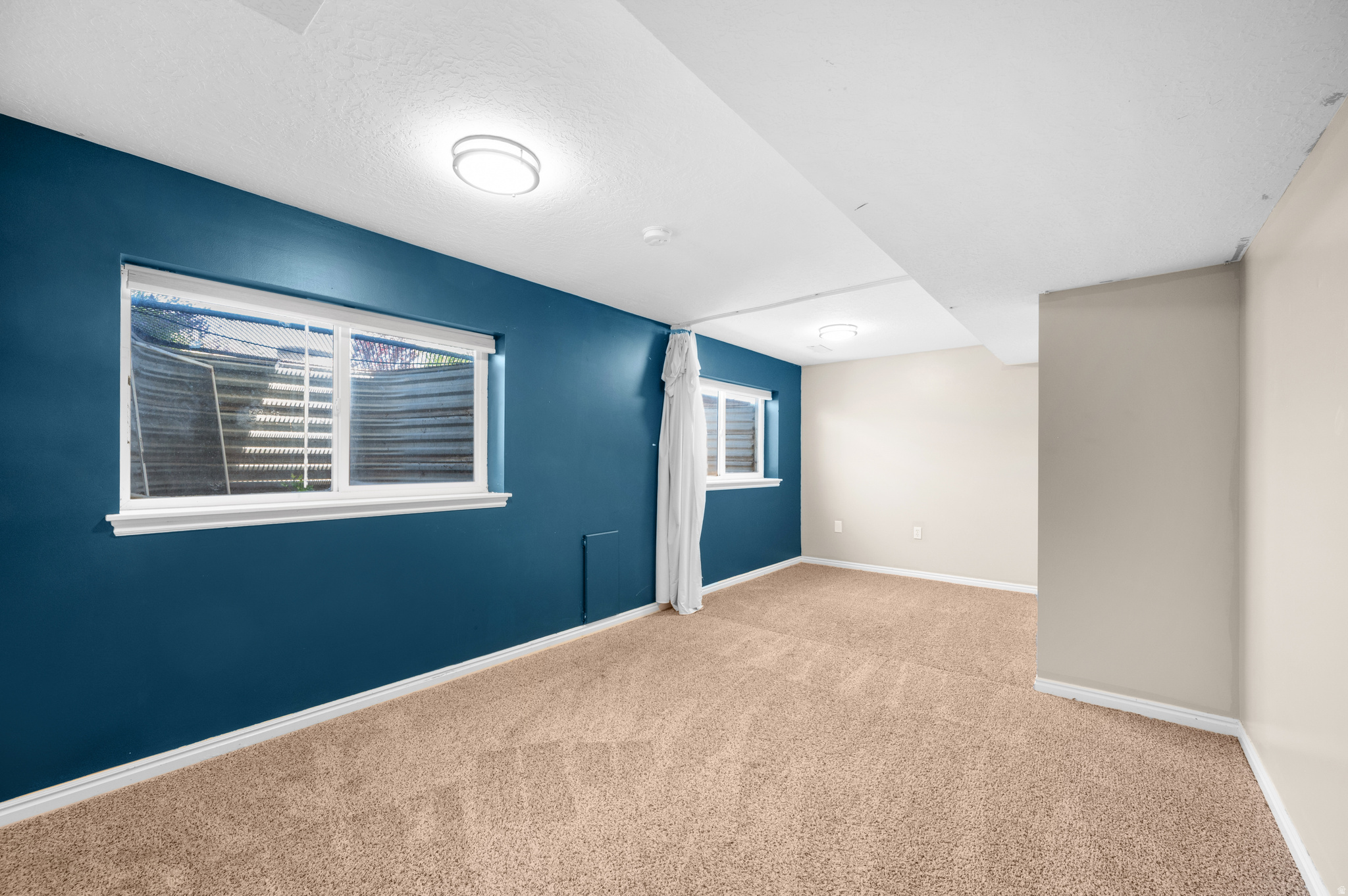 WINDSOR MEADOWS - Residential